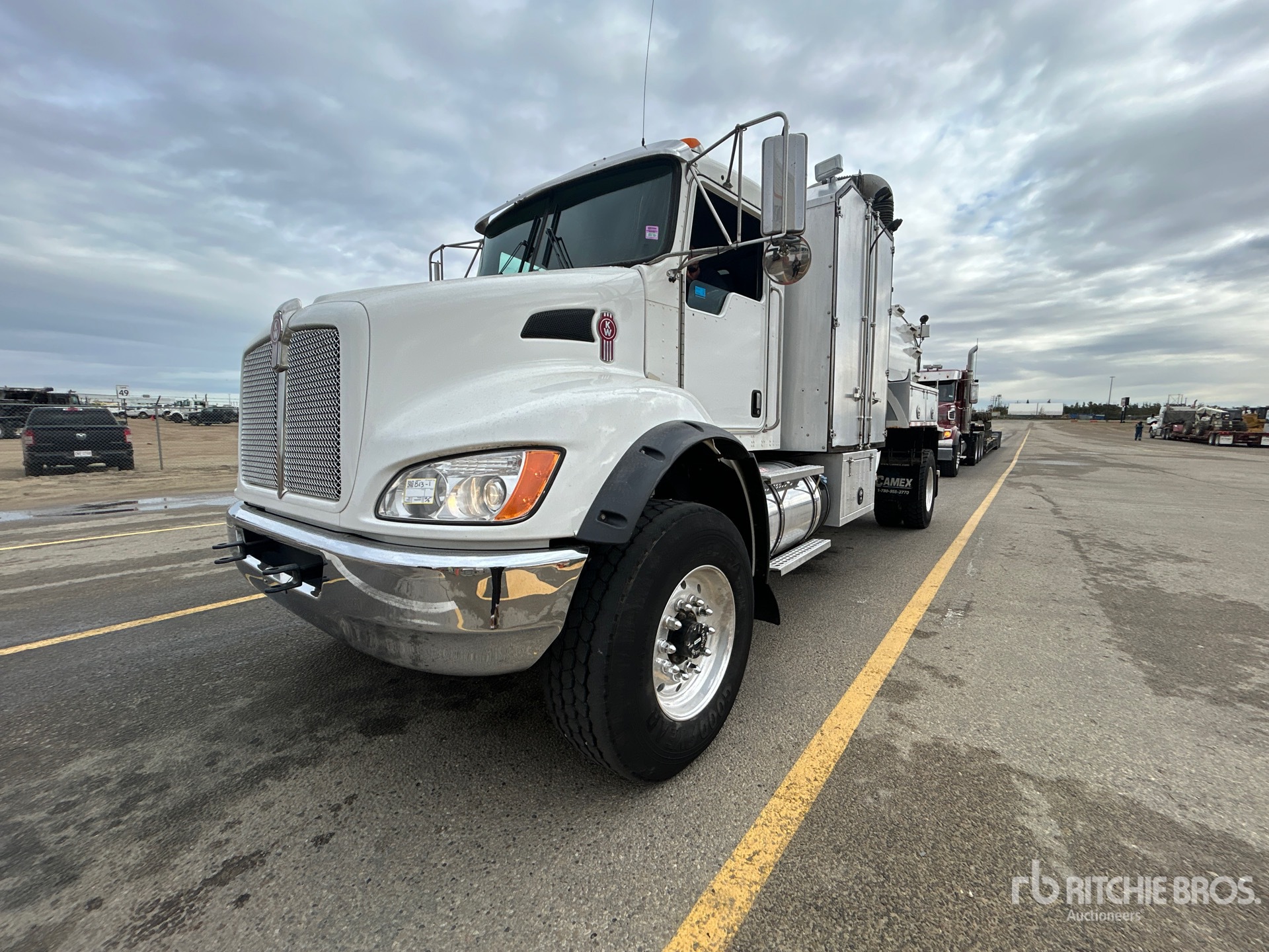 2019 Kenworth T370