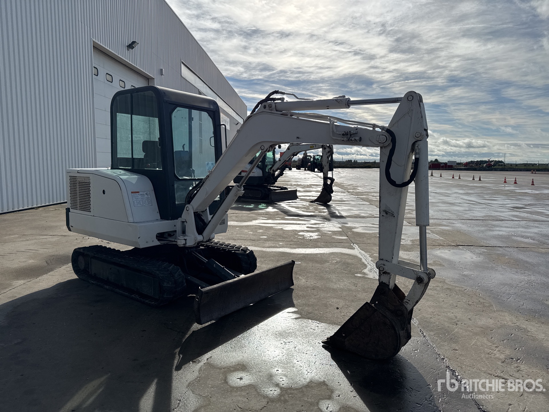 Bobcat 331