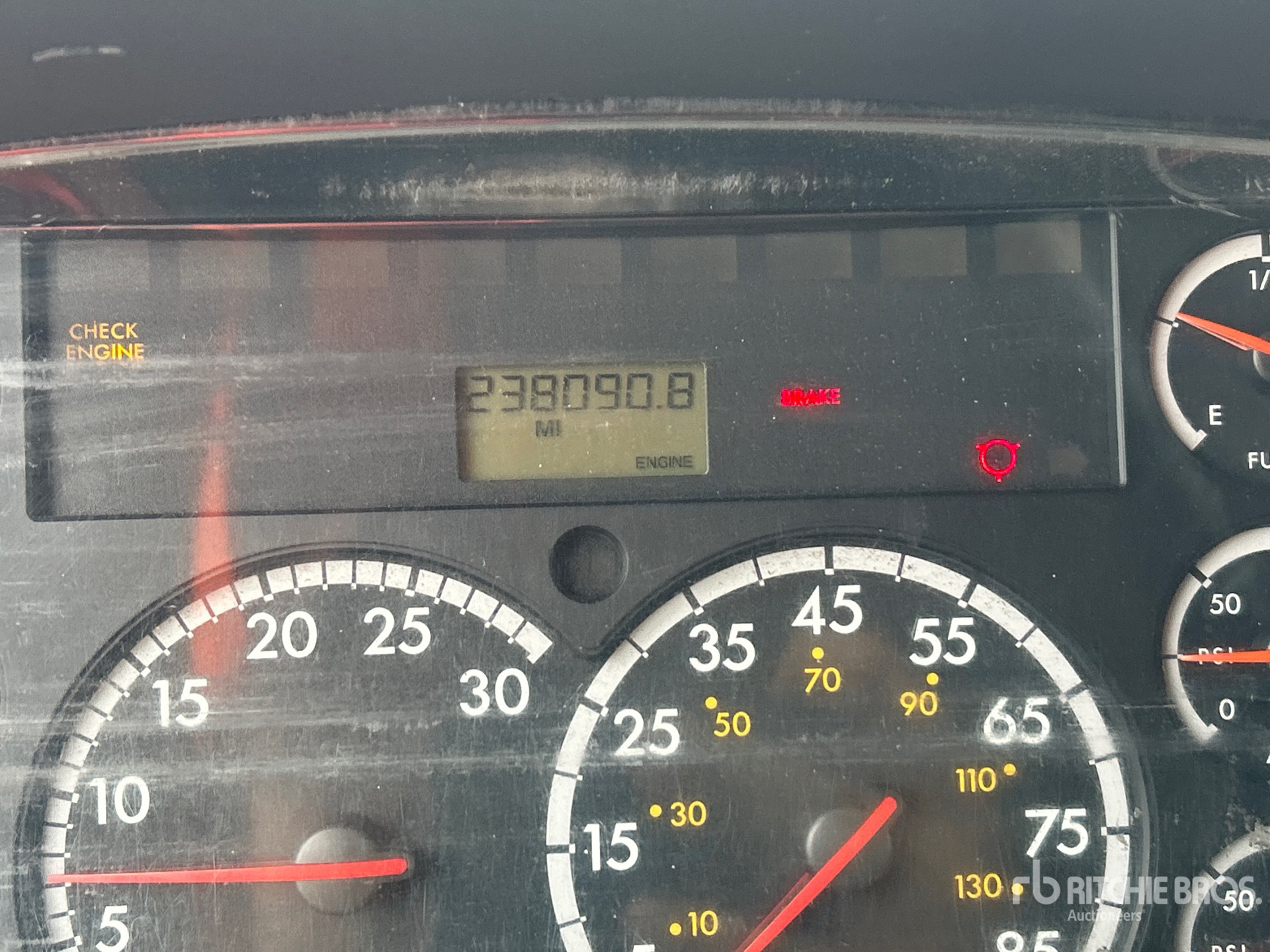 2006 Freightliner M2 106