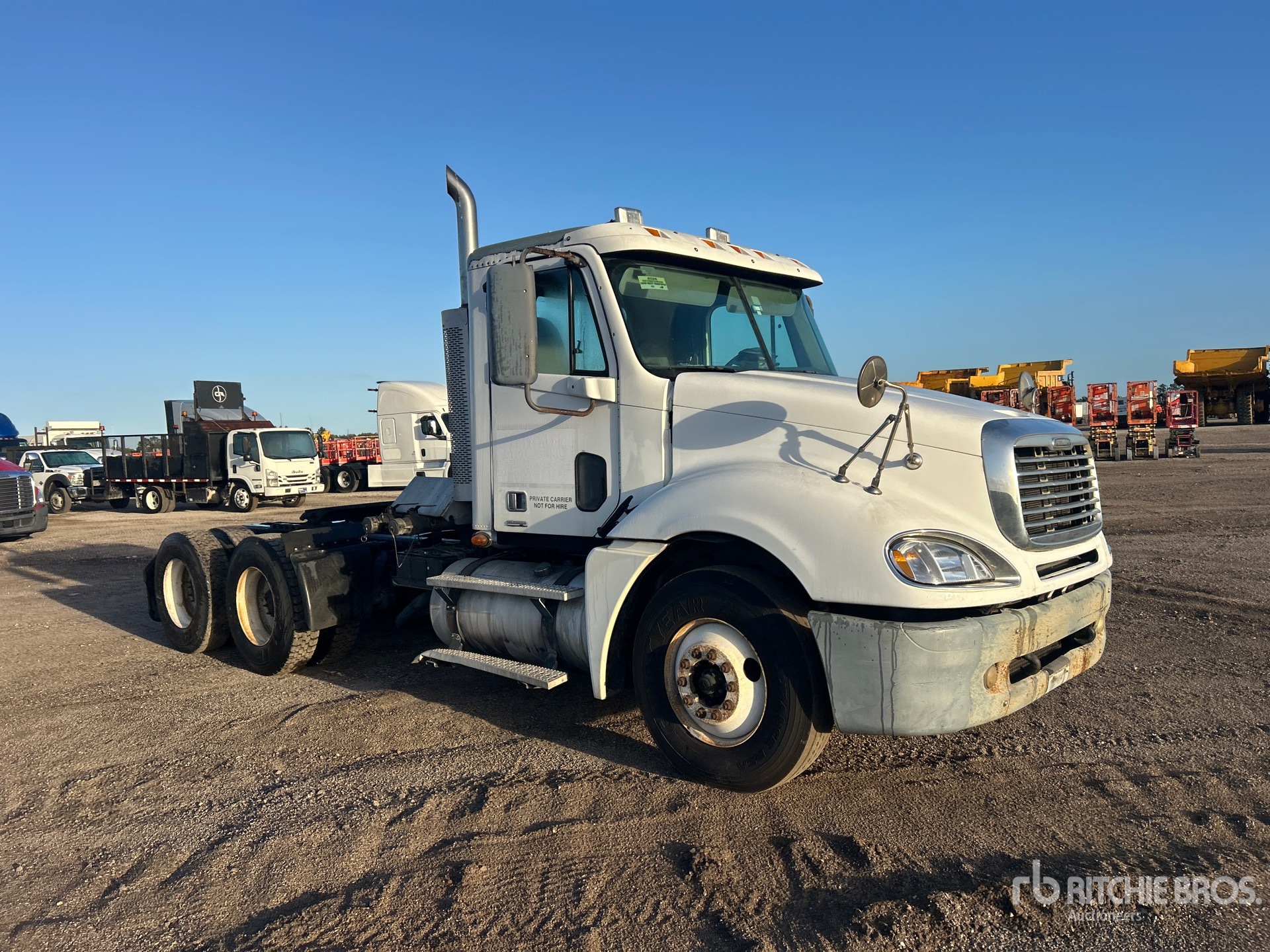 2007 Freightliner CL120
