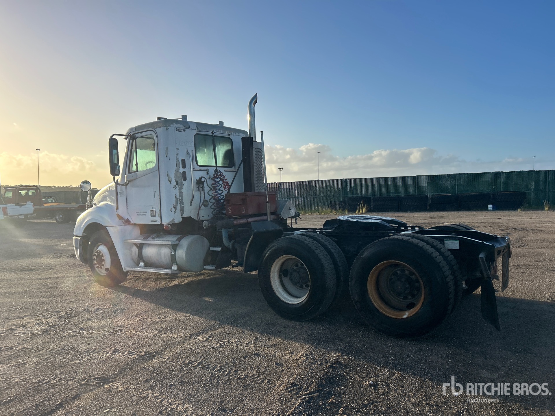 2007 Freightliner CL120