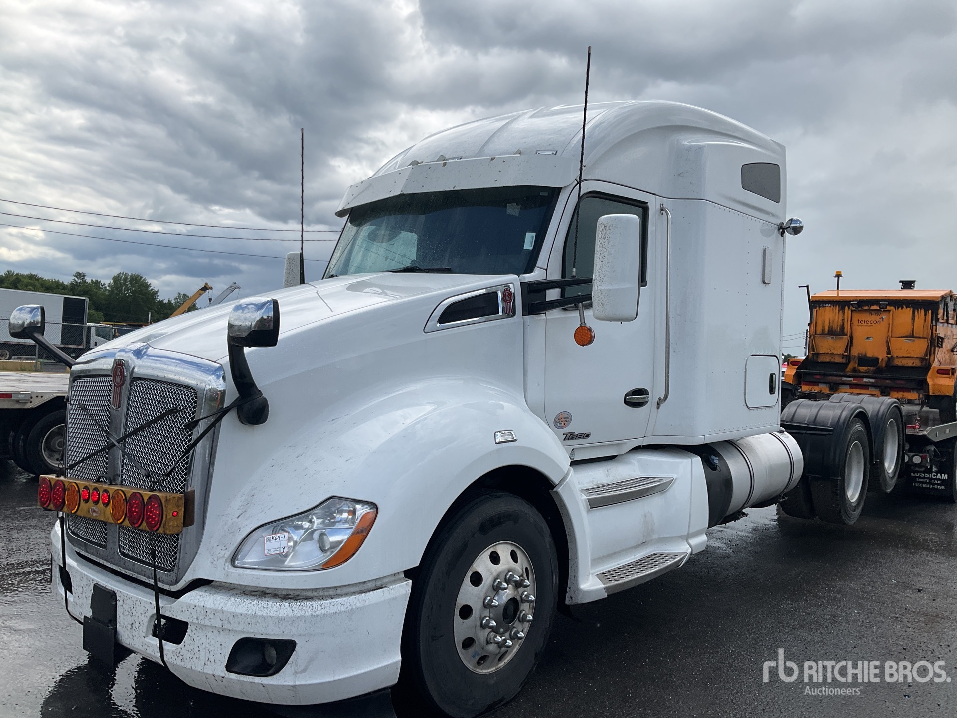 2022 Kenworth T680