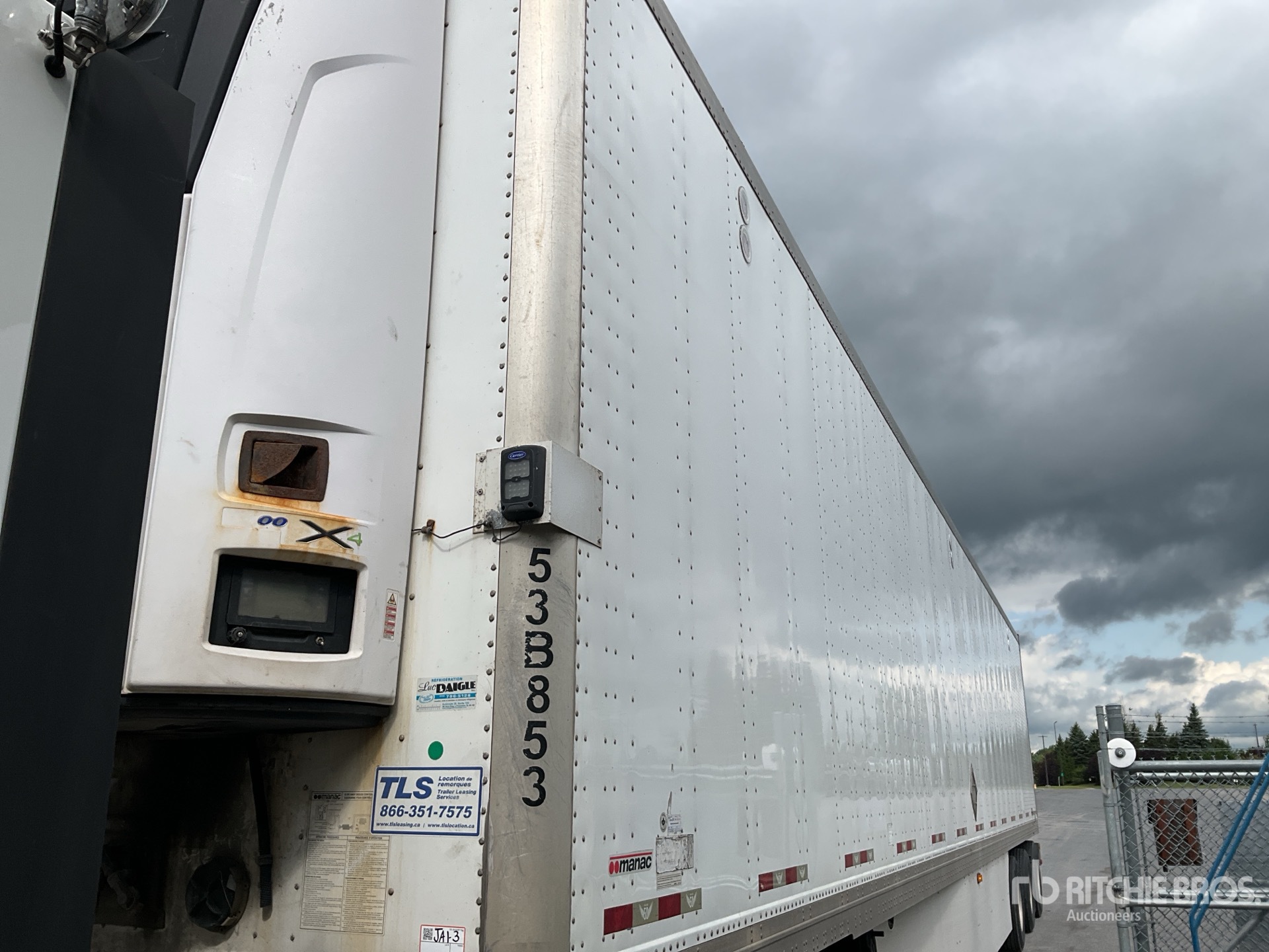 2017 Manac 53 FT X 102 IN TRI/A