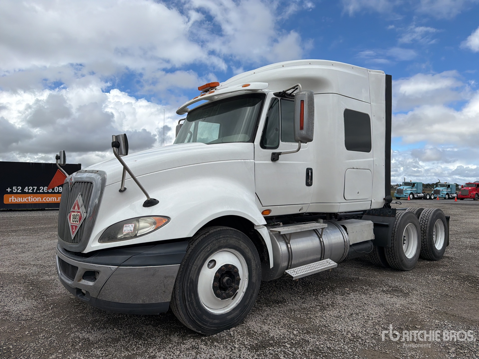 2016 International PROSTAR+113