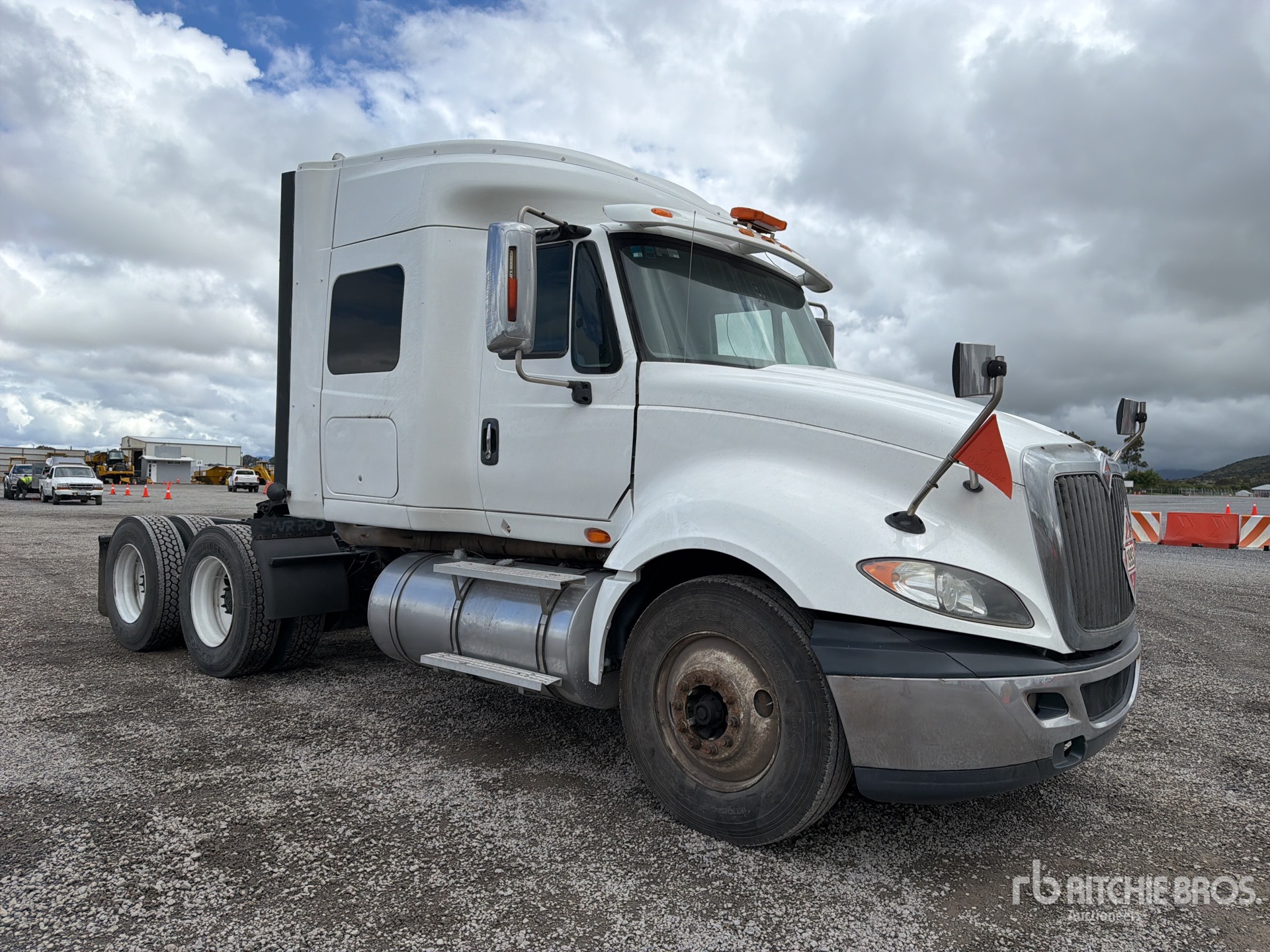 2016 International PROSTAR+113