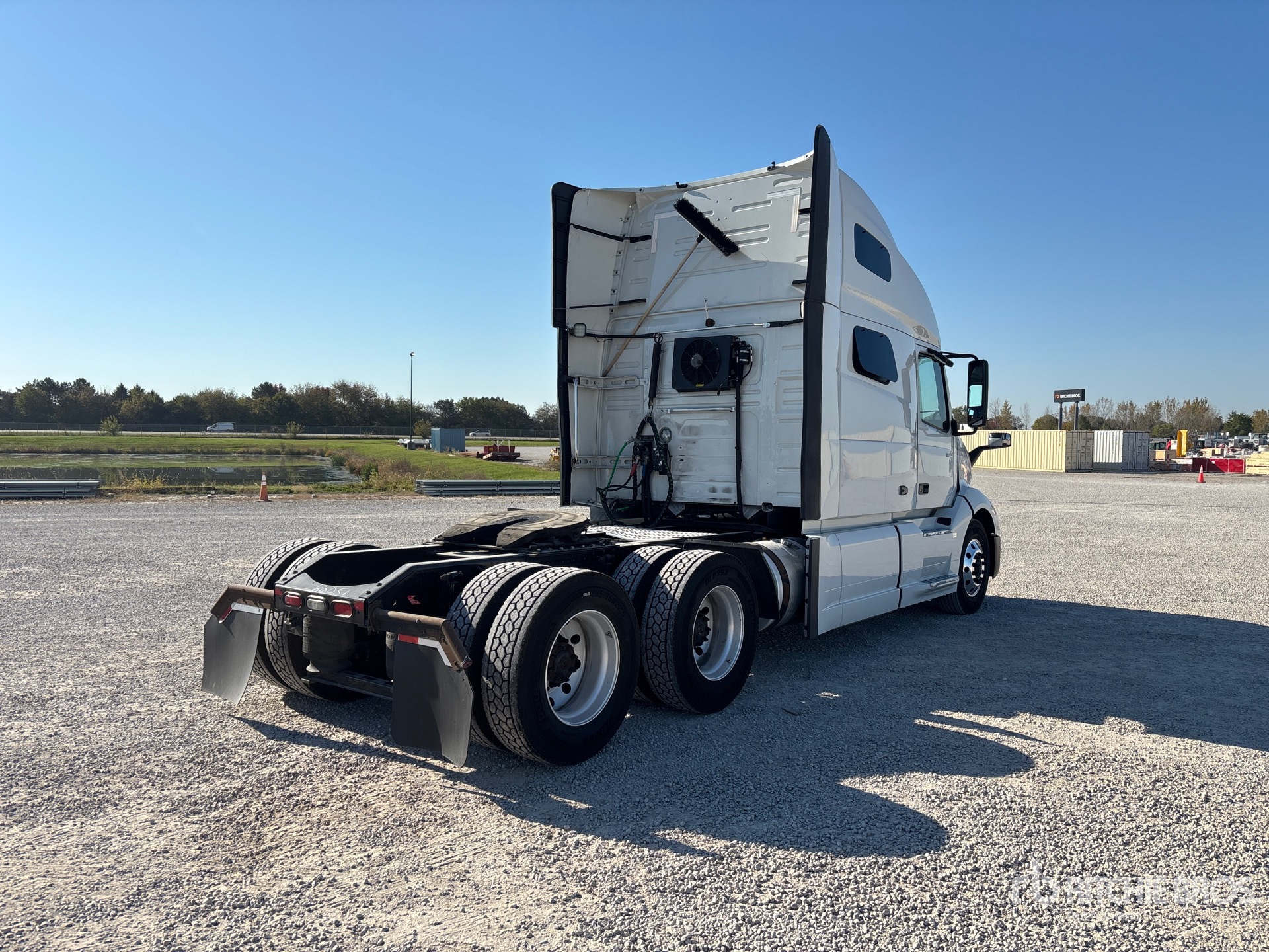 2020 Volvo VNL760