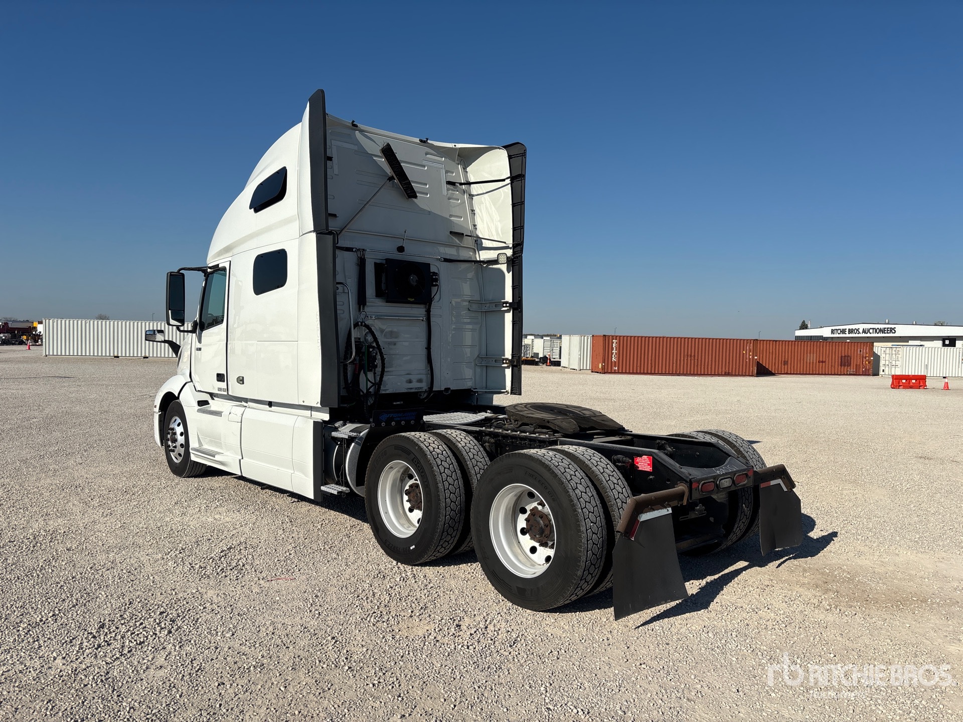 2020 Volvo VNL760
