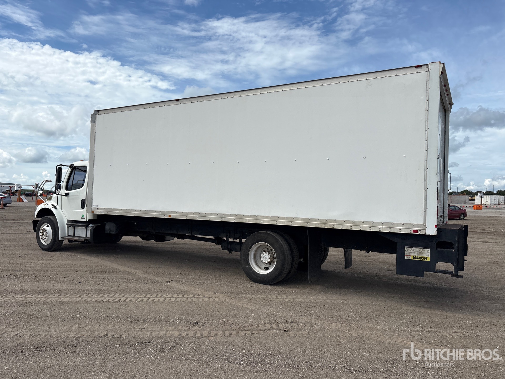 2012 Freightliner M2 106