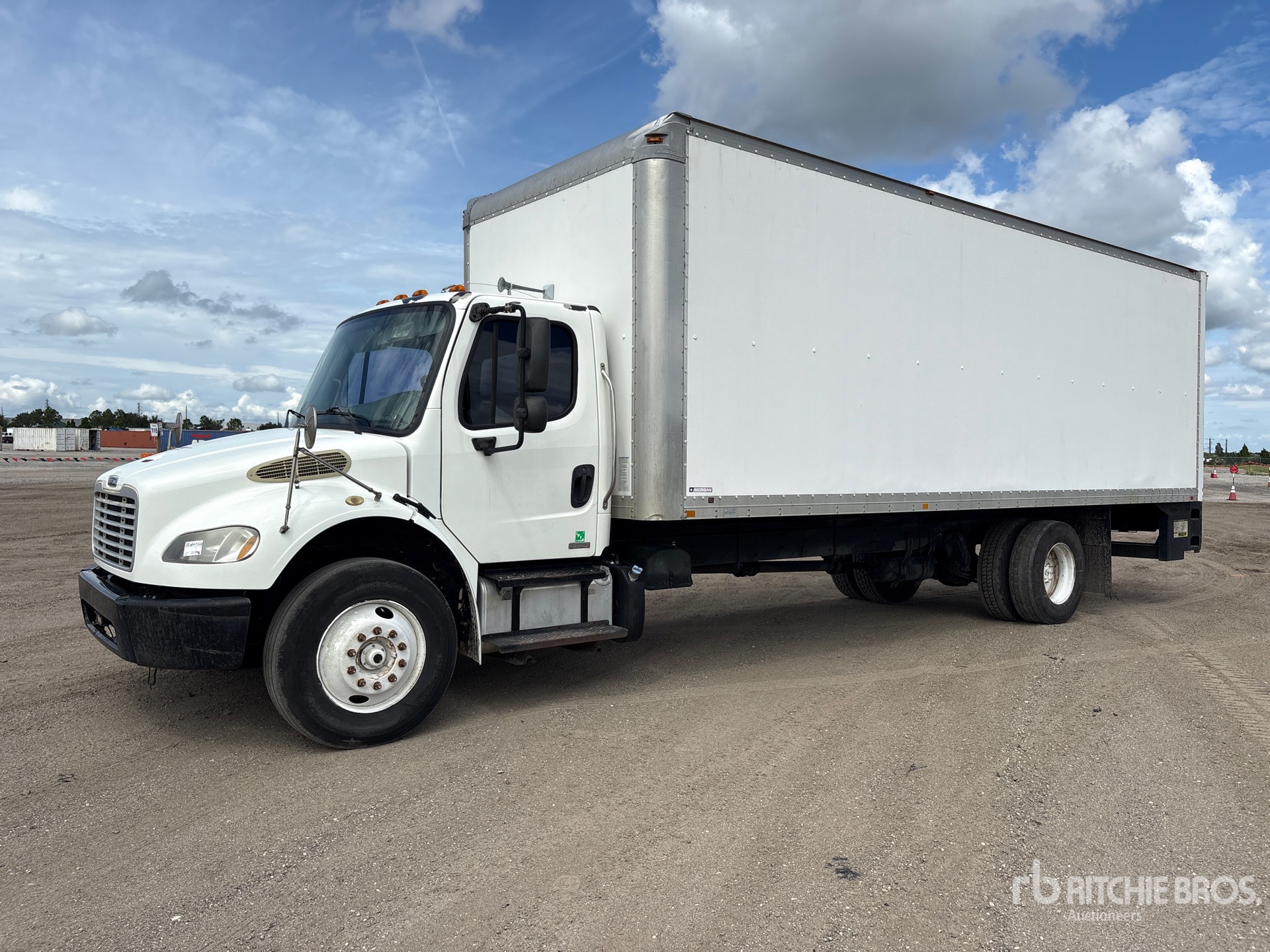 2012 Freightliner M2 106