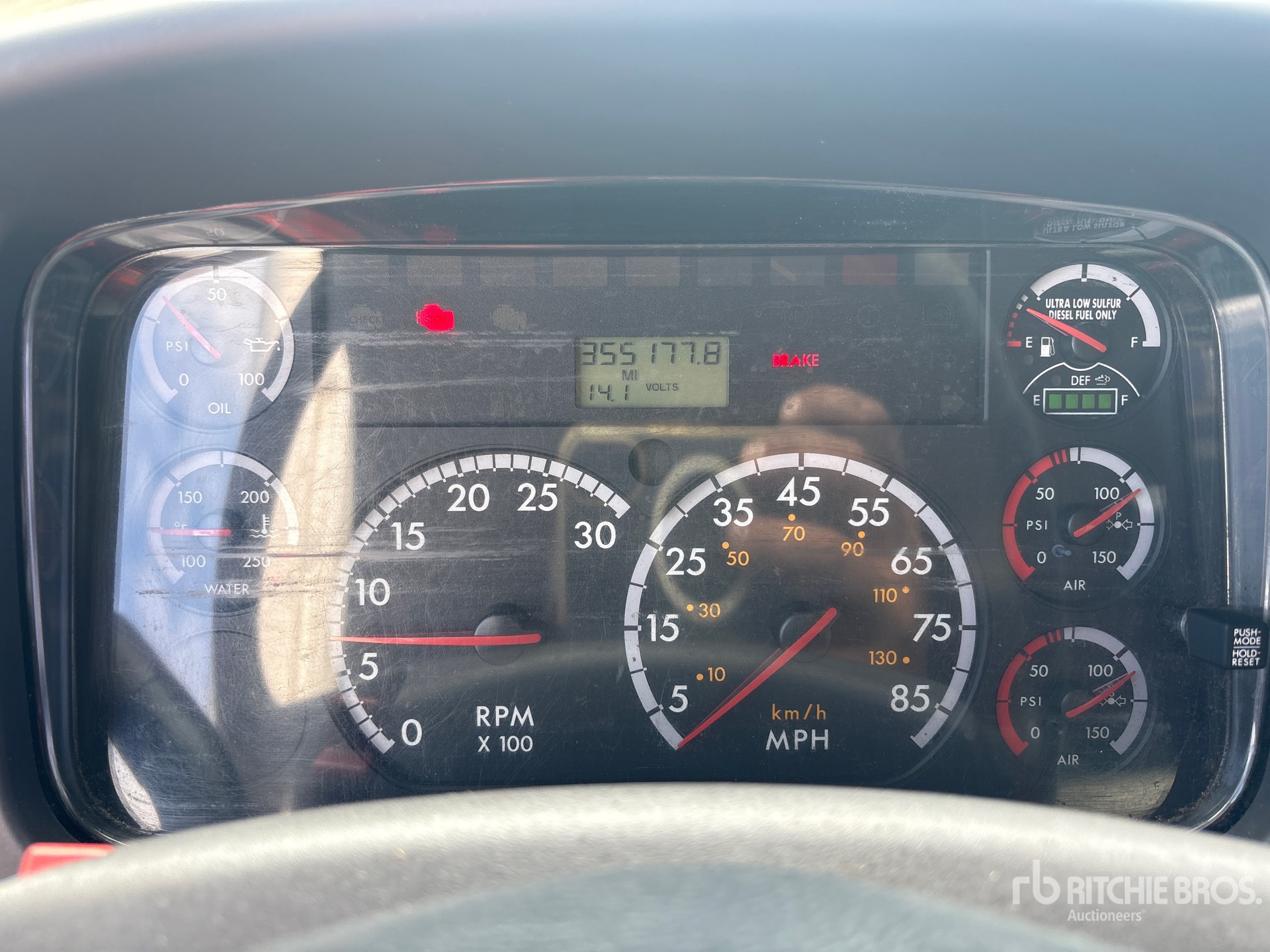 2012 Freightliner M2 106