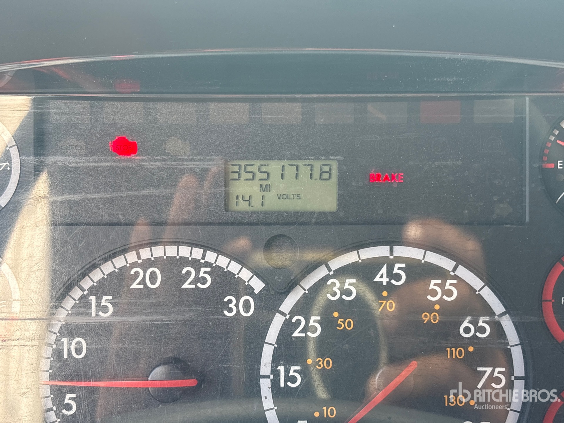 2012 Freightliner M2 106