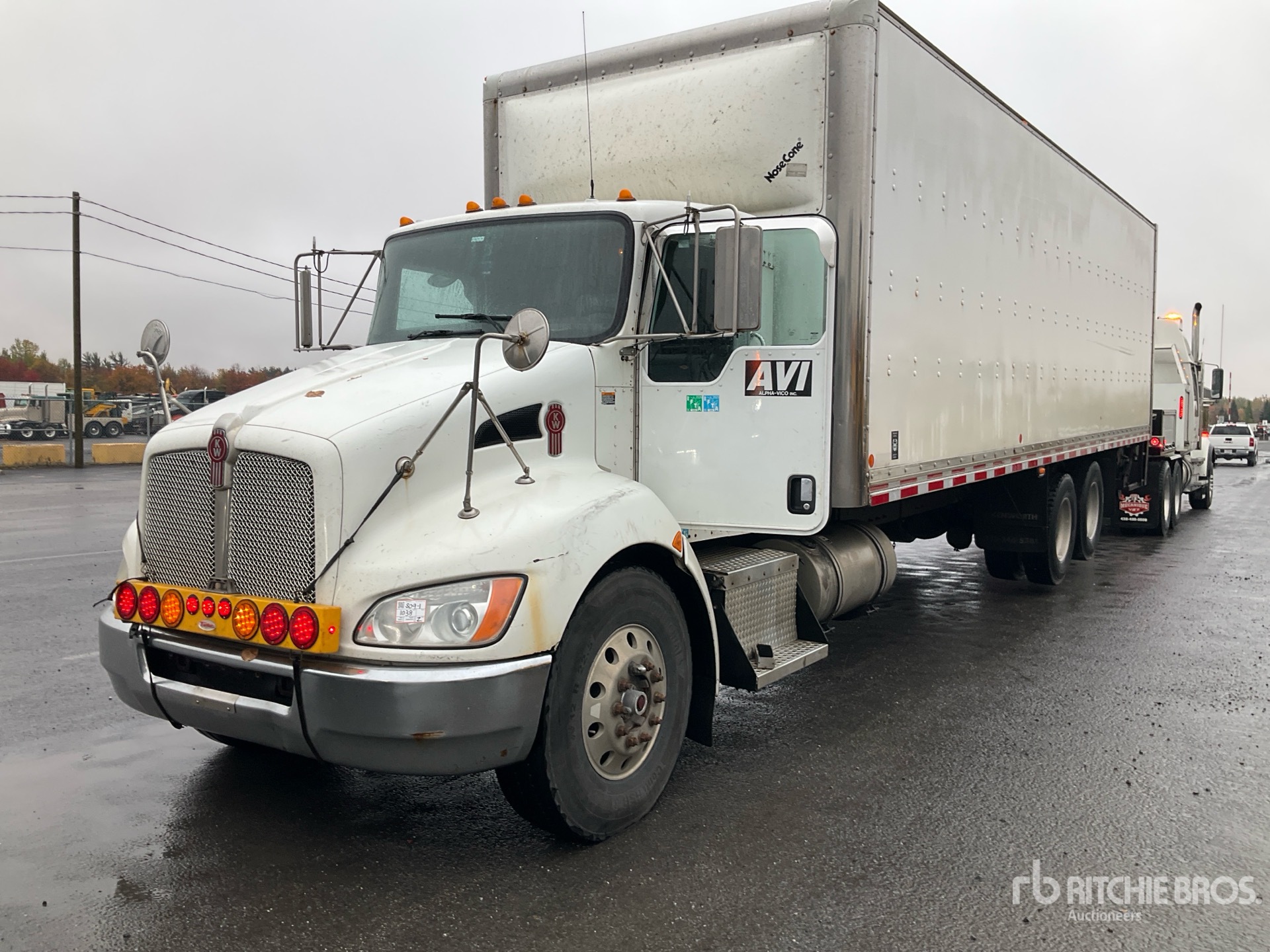 Photo of 2010 Kenworth T370