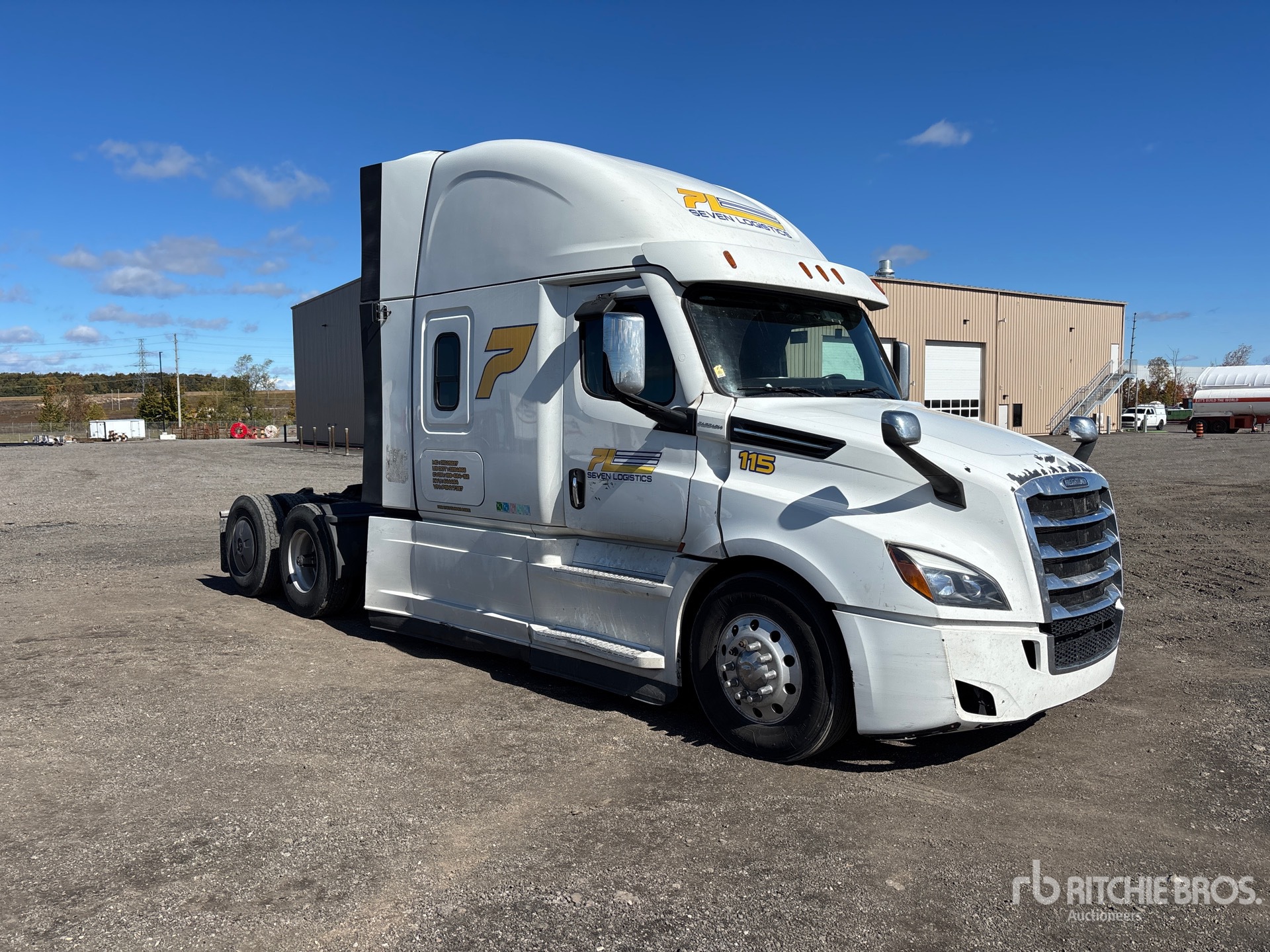 2023 Freightliner CASCADIA 126