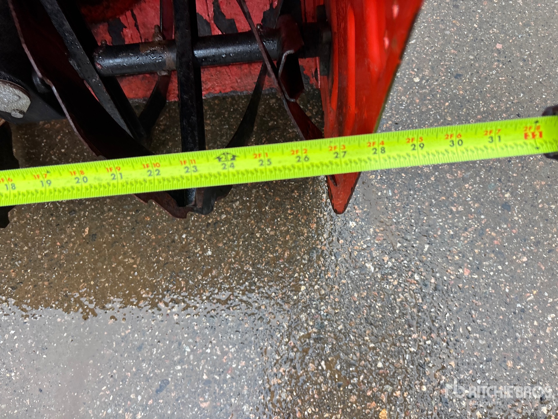 2009 Ariens 28 IN WALK-BEHIND