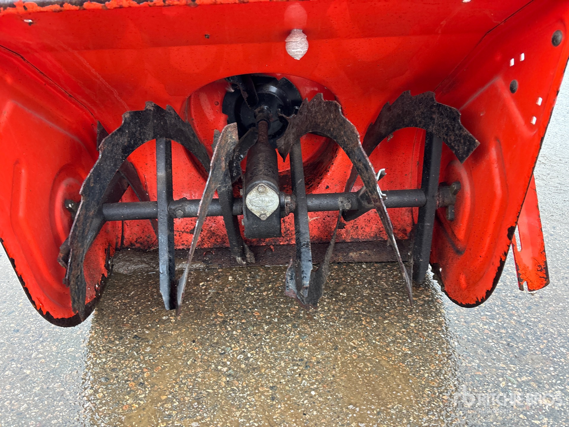 Ariens 28 IN WALK-BEHIND
