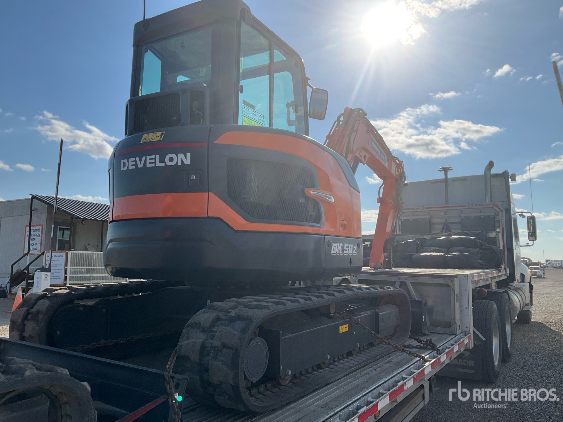 2023 Develon DX50Z - 7