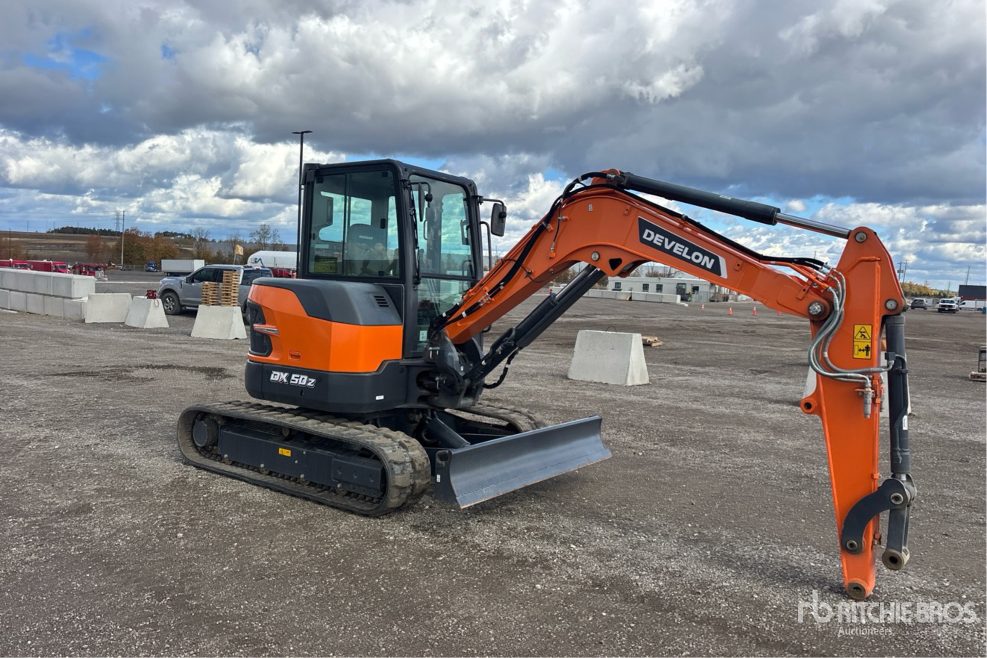 2023 Develon DX50Z - 7