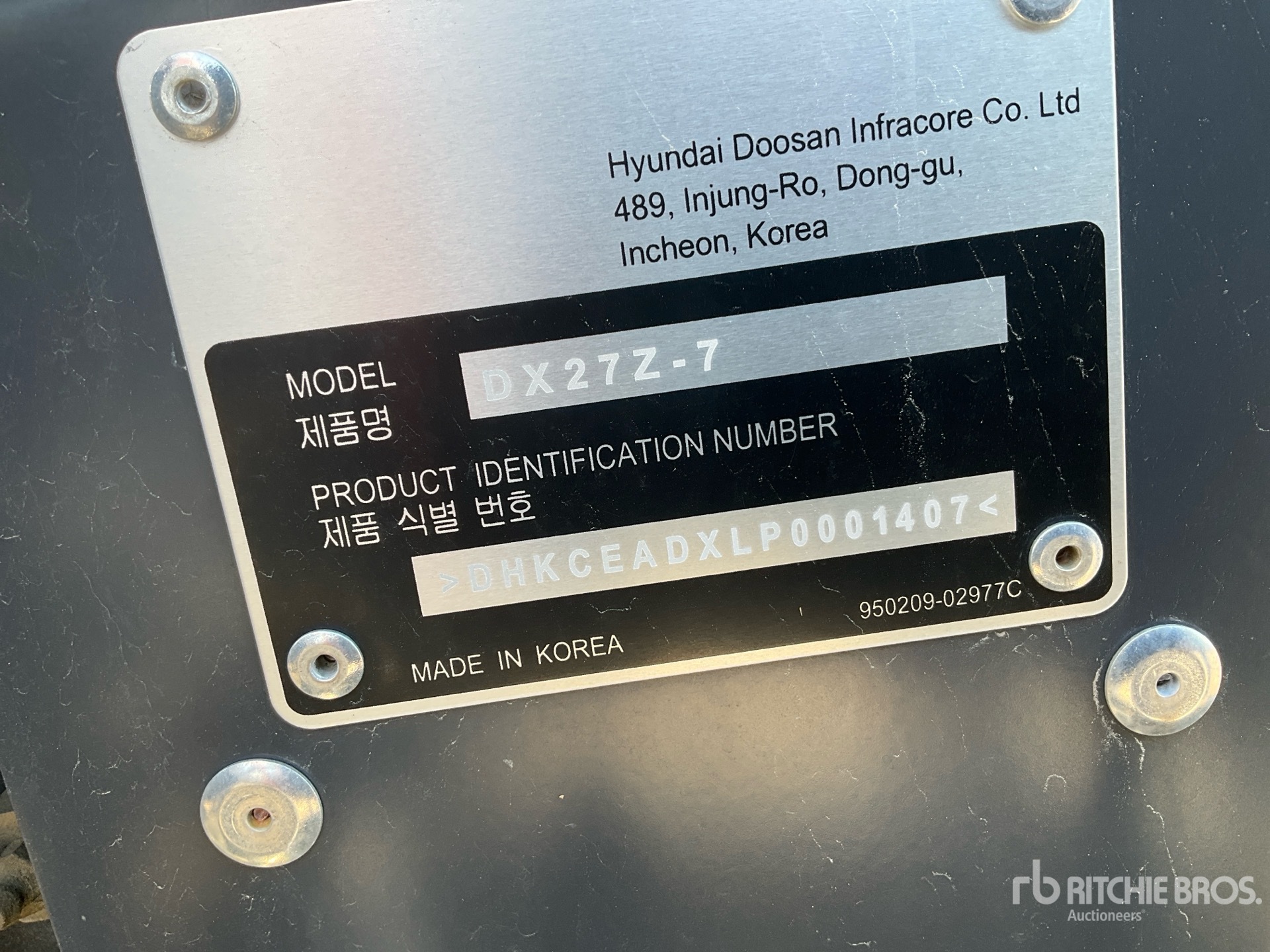2023 Develon DX27Z-7