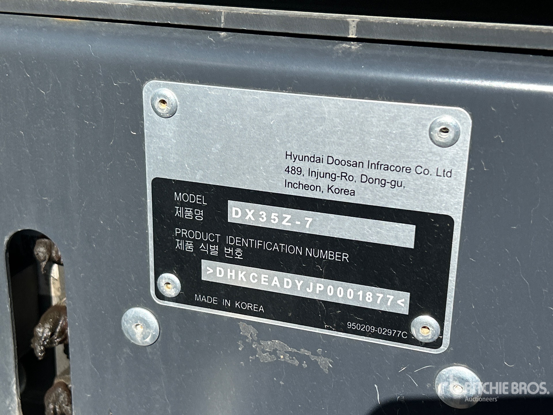 2024 Develon DX35Z-7