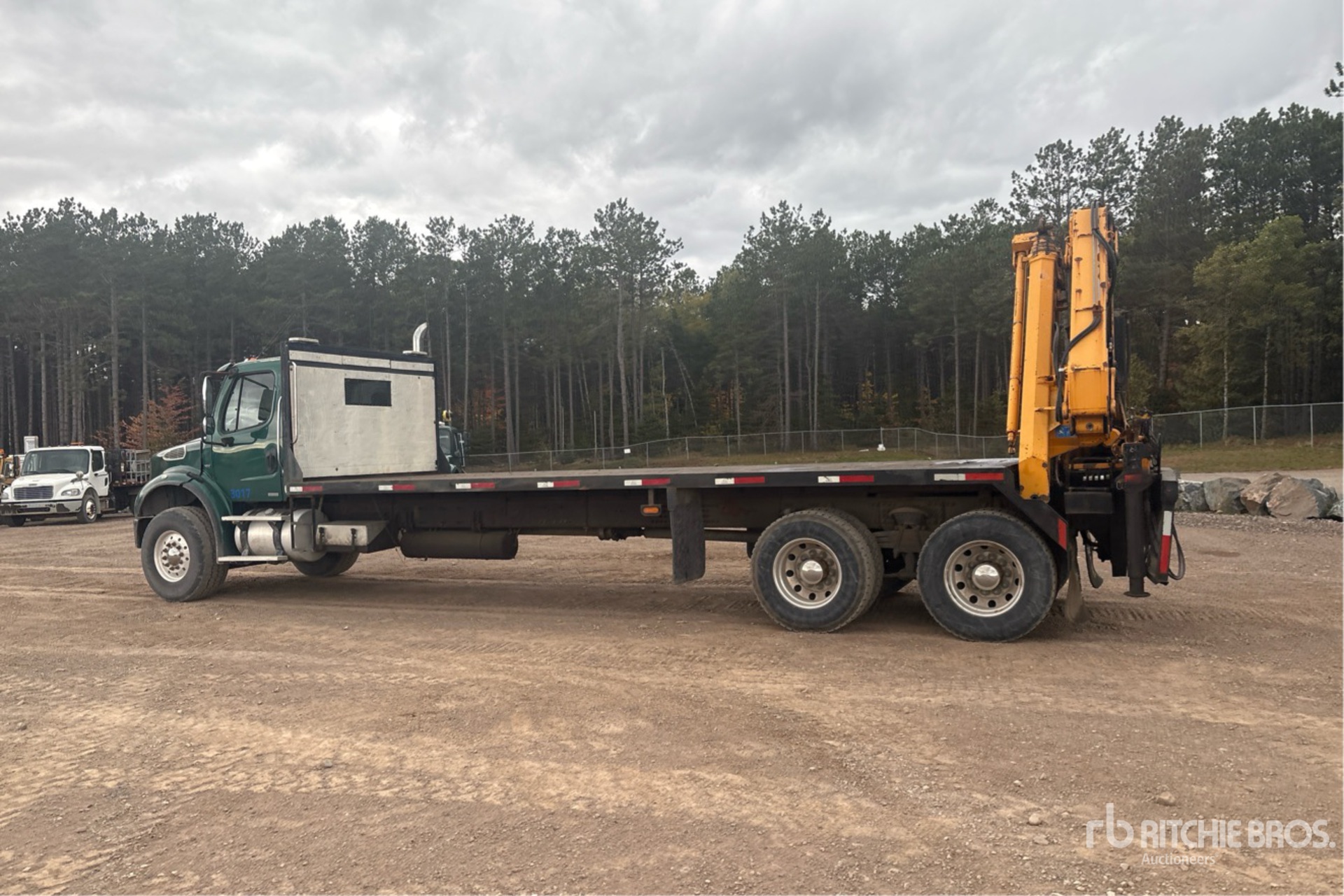 2007 Freightliner M2 112