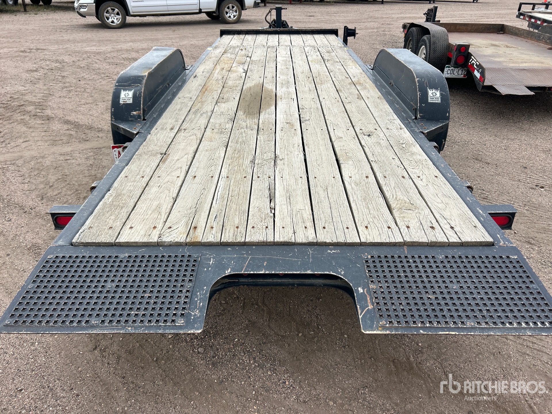 2019 Trail King TKT16U
