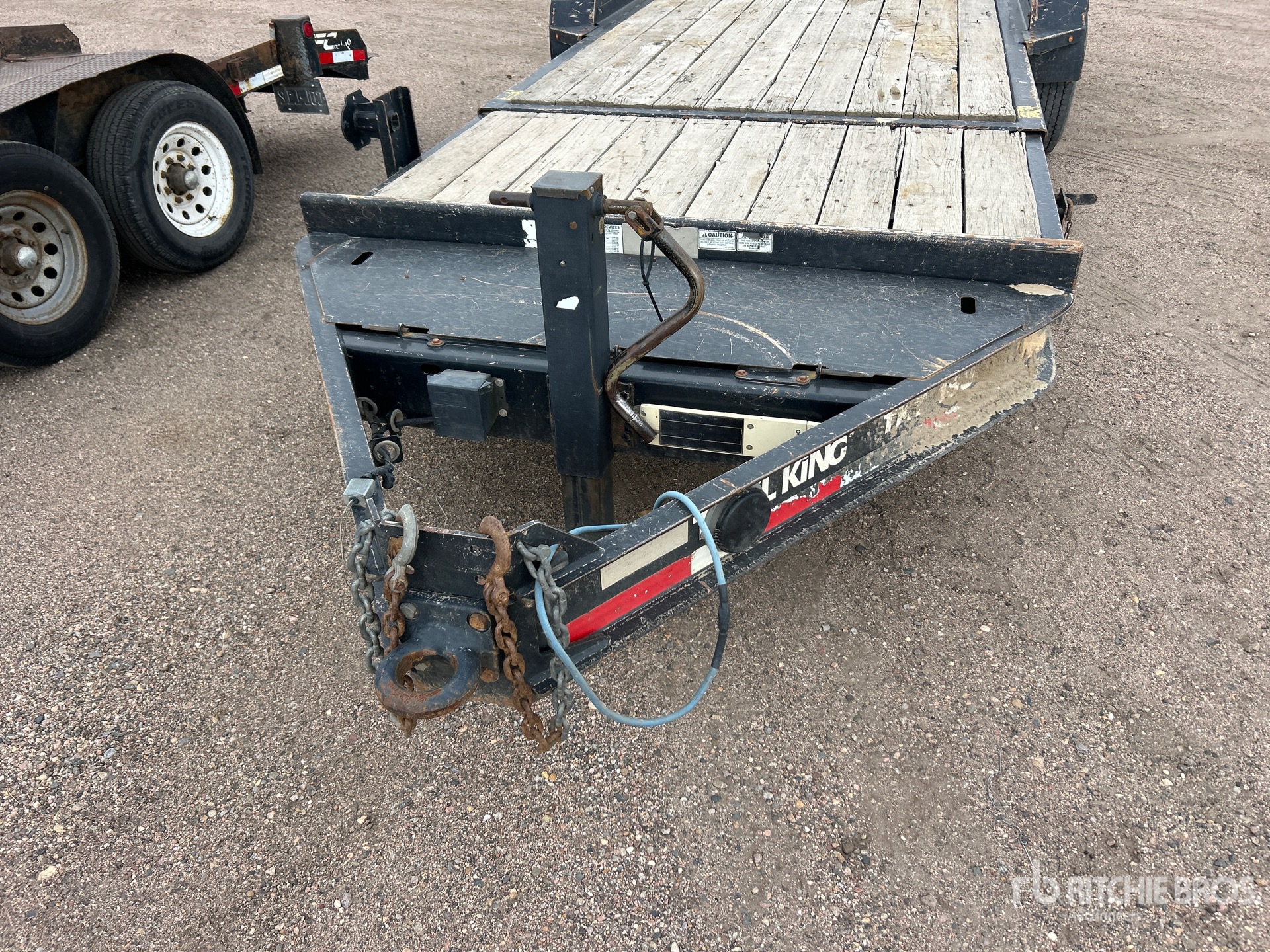 2019 Trail King TKT16U