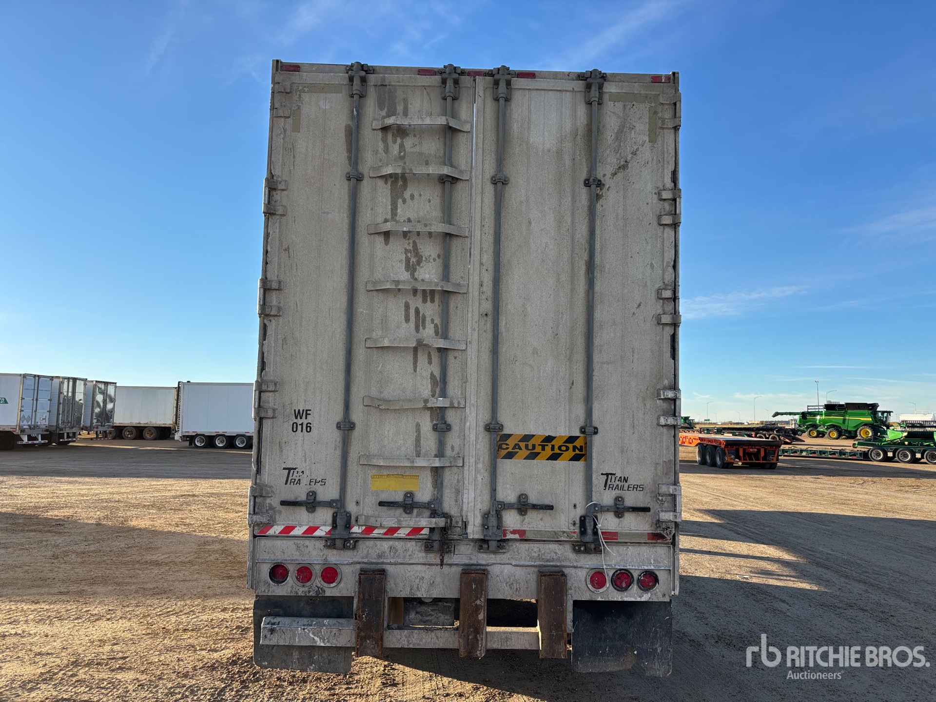 2005 Titan 53 ft x 102 in Tri/A Moving Flo ...