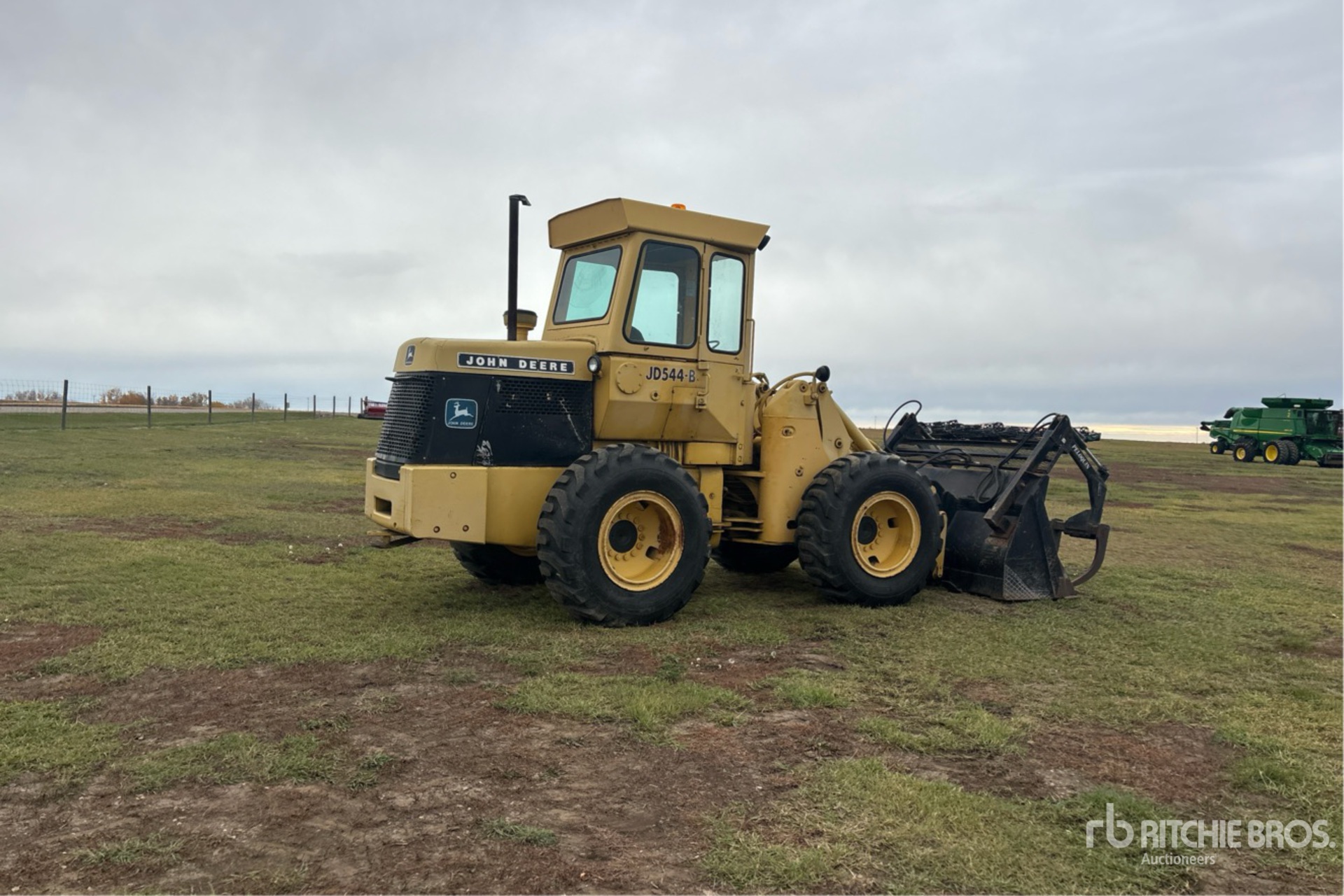 John Deere 544B