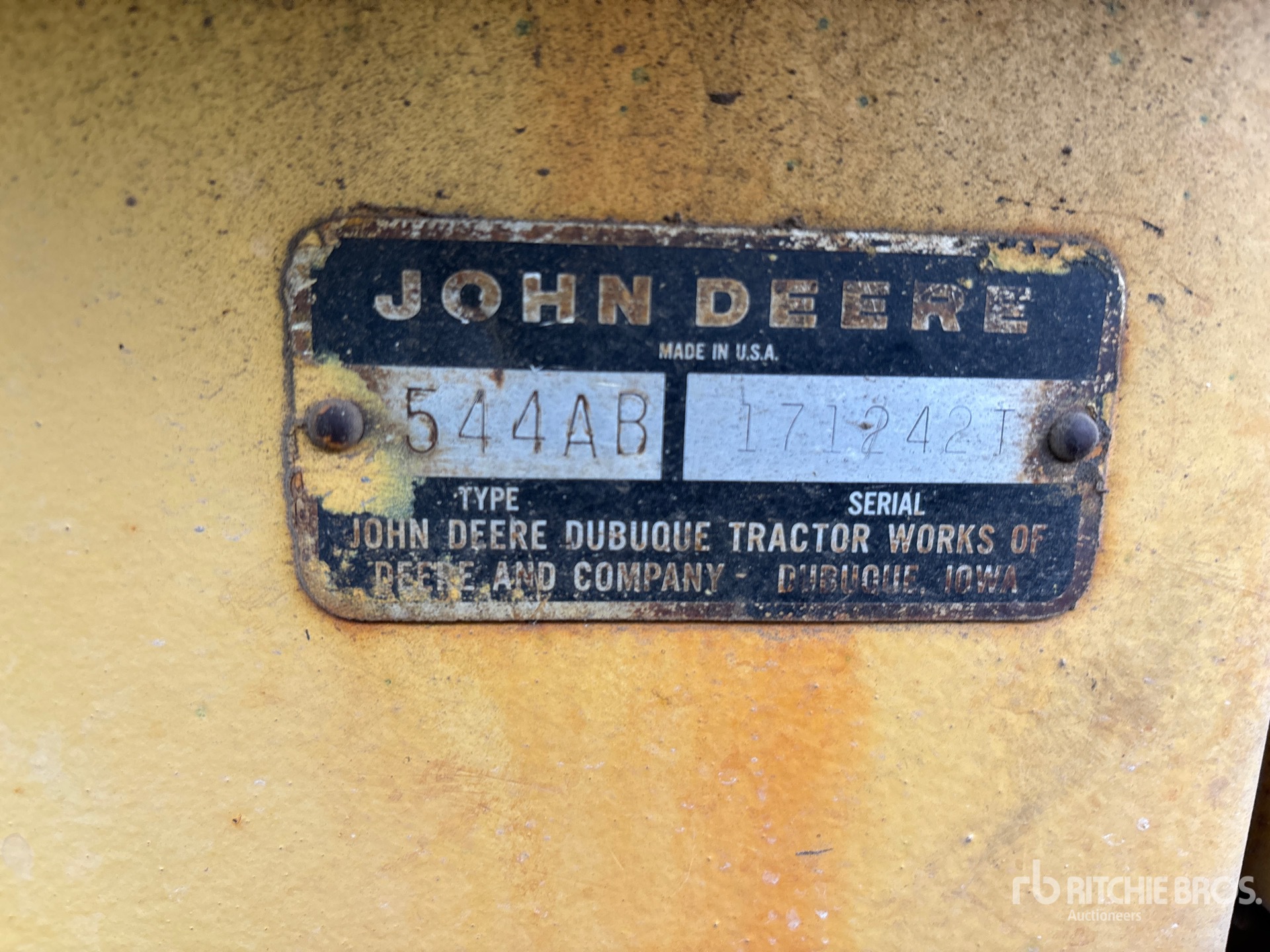 John Deere 544B