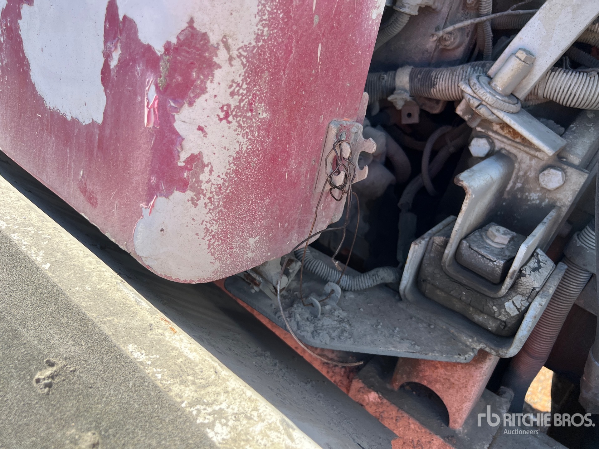 2001 Terex Advance