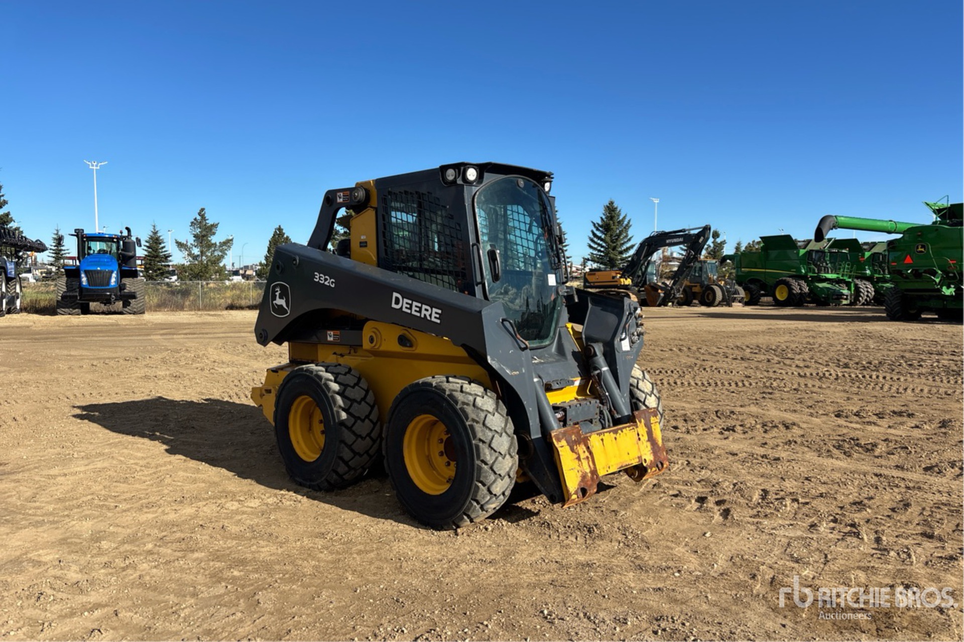 2020 John Deere 332G