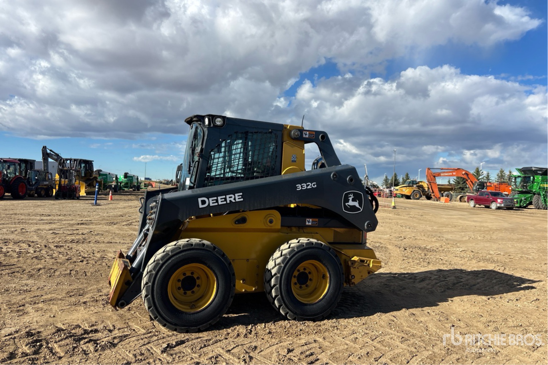 2020 John Deere 332G