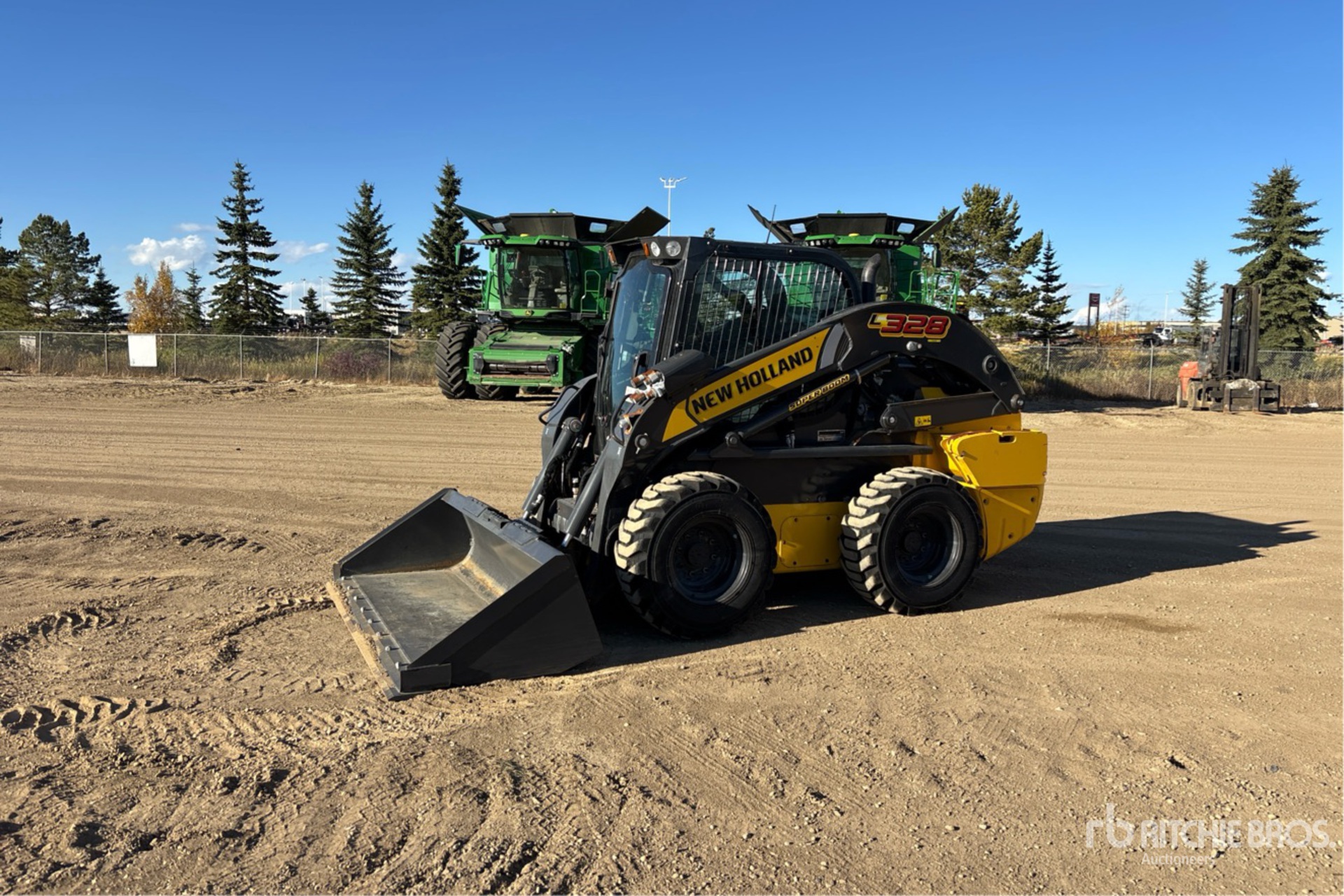 2023 New Holland L328