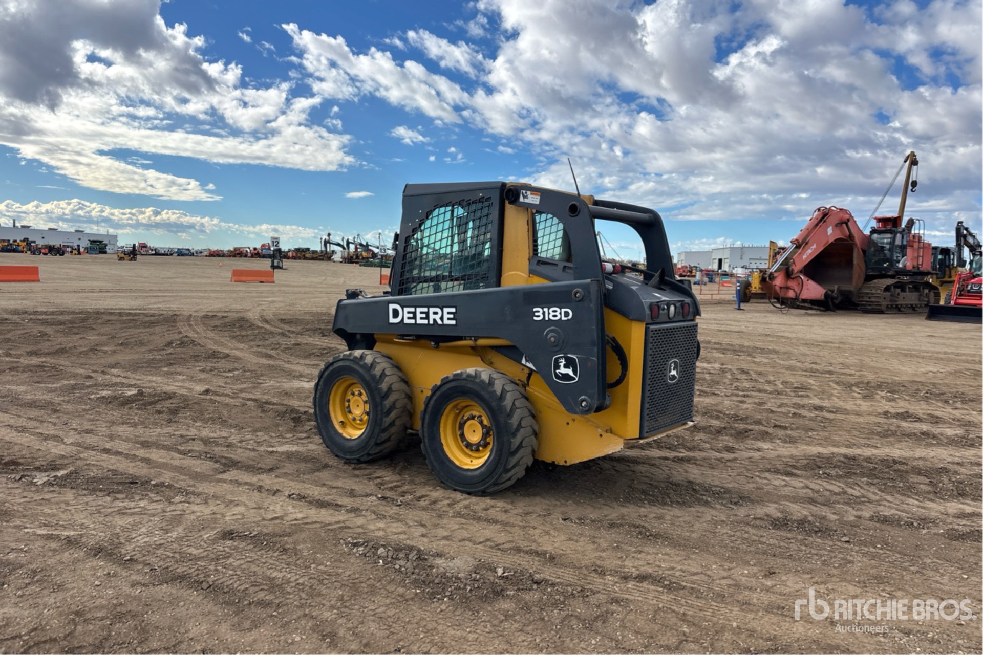 2012 John Deere 318D