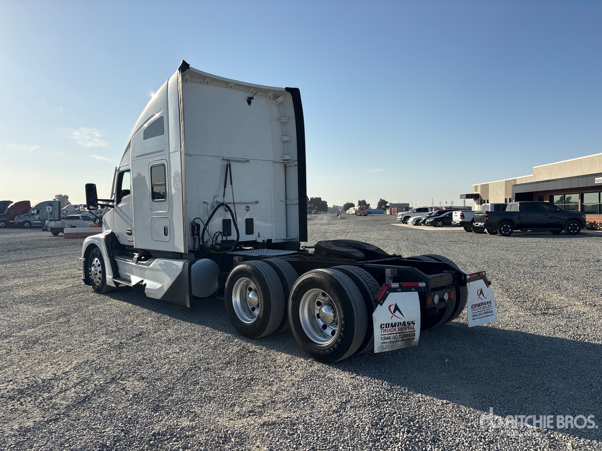 2023 Kenworth T680