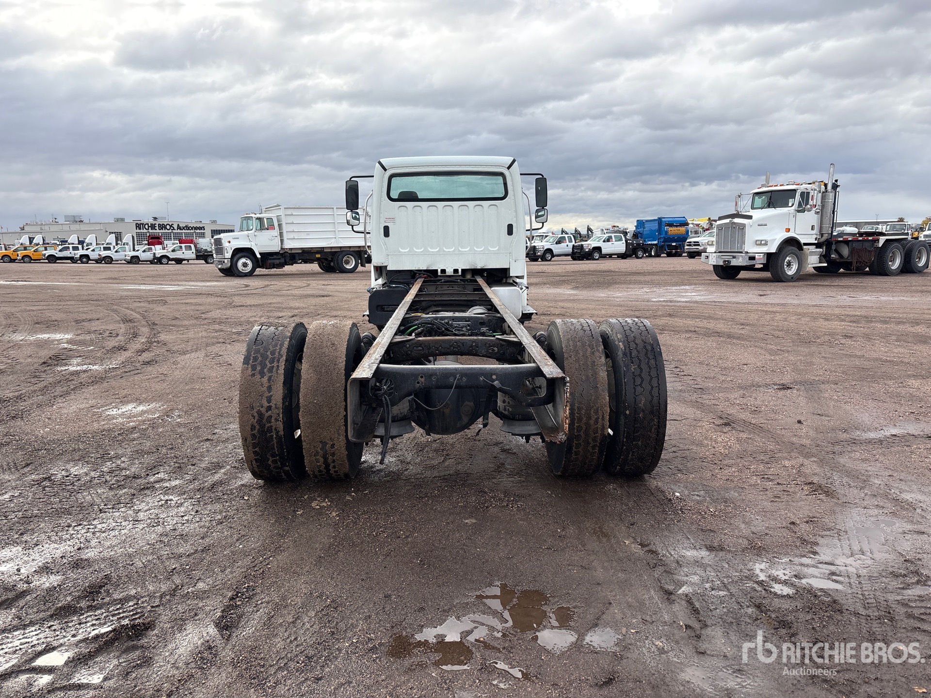 2013 Freightliner M2 106