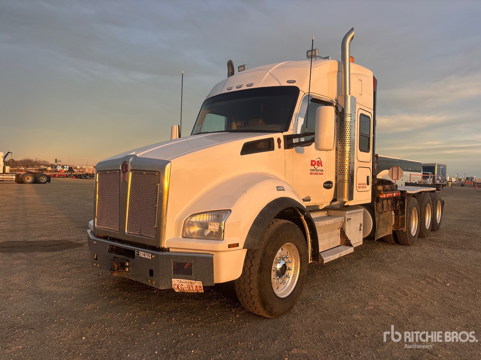Photo of 2015 Kenworth T800