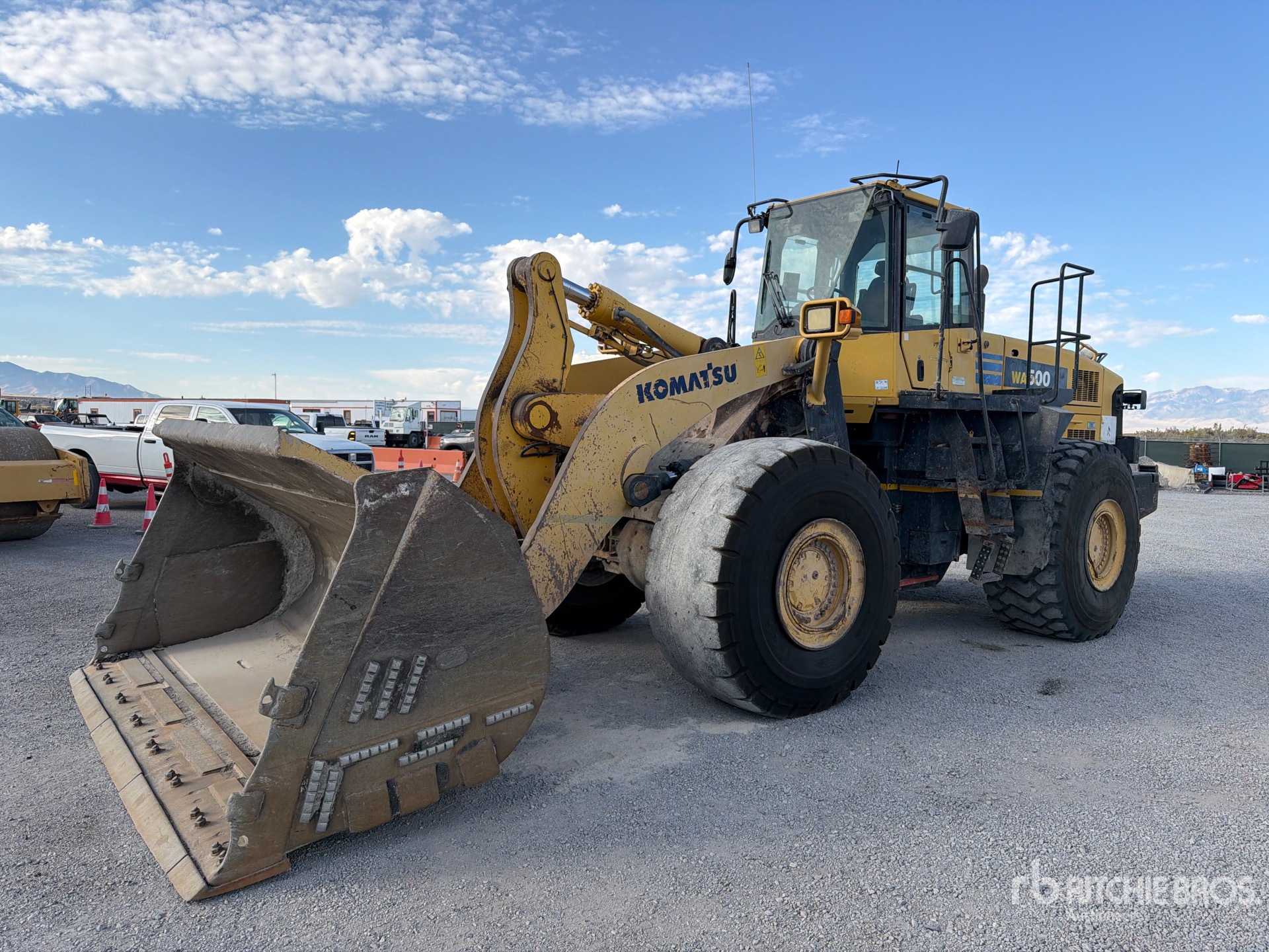 Photo of Komatsu WA500-6
