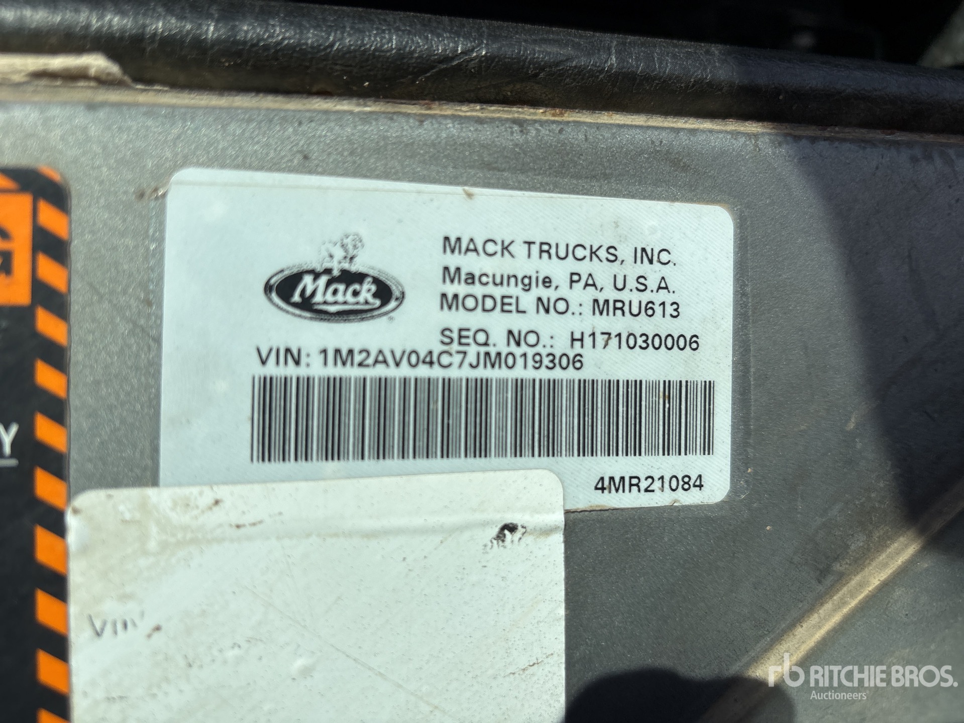 2018 Mack MRU613