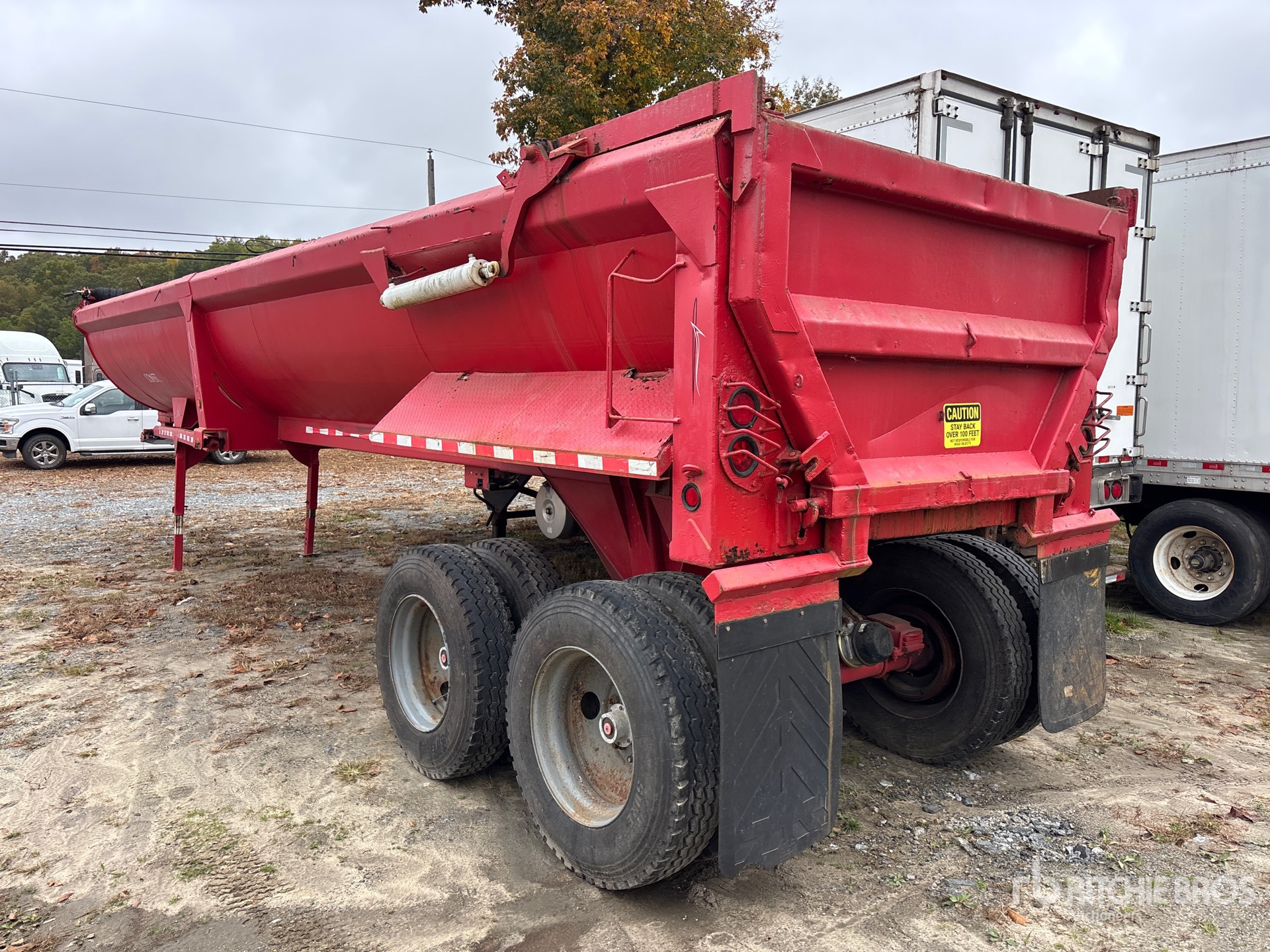 1998 CPS 35 FT T/A QUARTER FRAME ROUND B ...