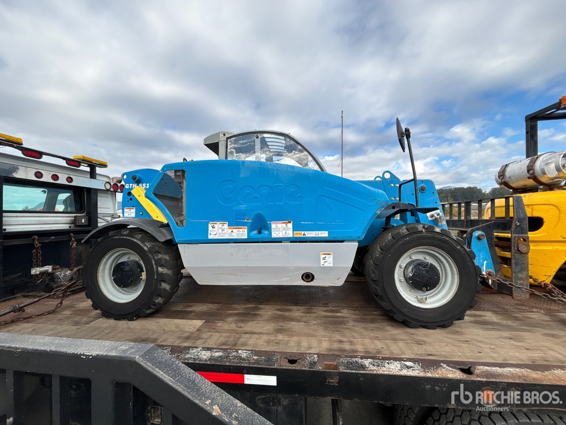 2014 Genie GTH-5519