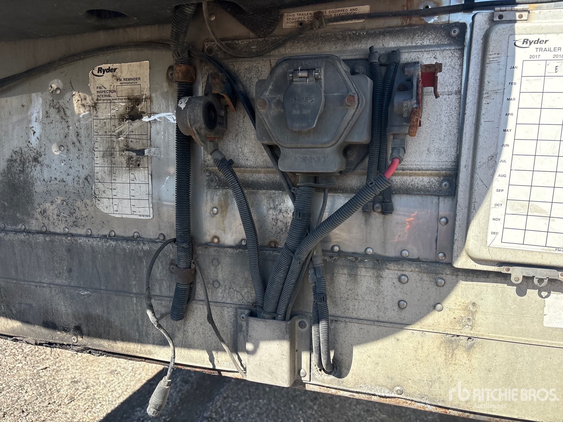 Utility 53 FT X 102 IN T/A