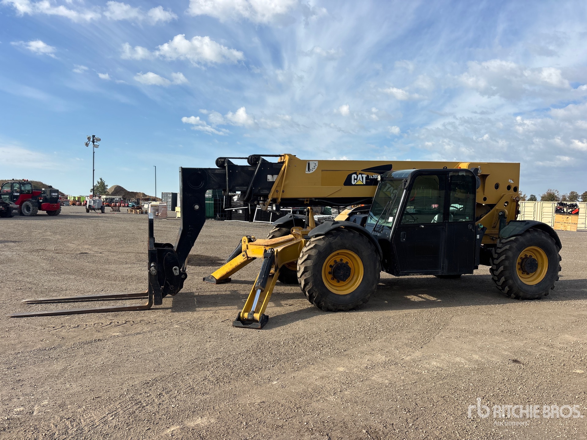 Photo of 2015 Caterpillar TL1055C