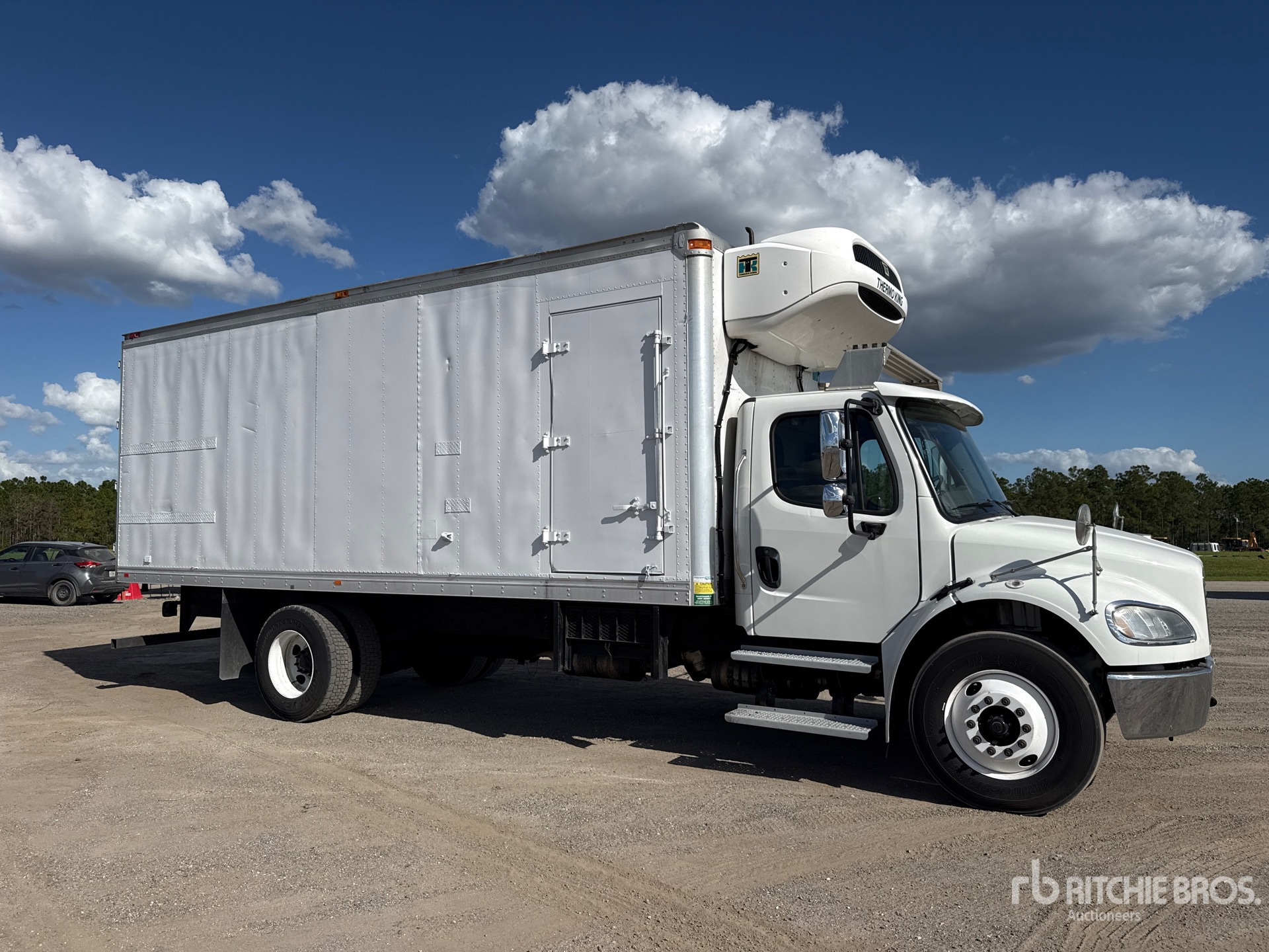 2019 Freightliner M2 106