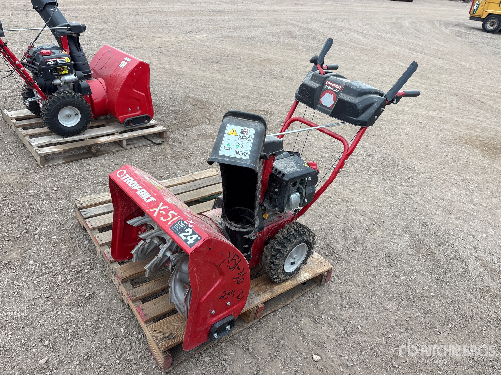 Troy-Bilt 24 IN