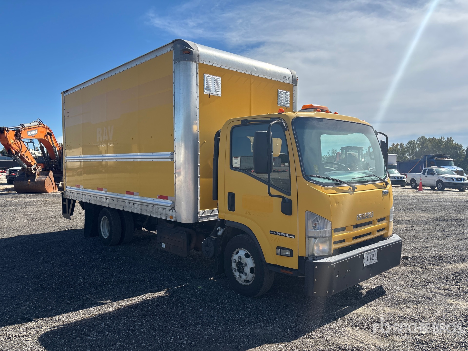 2012 Isuzu NPR HD