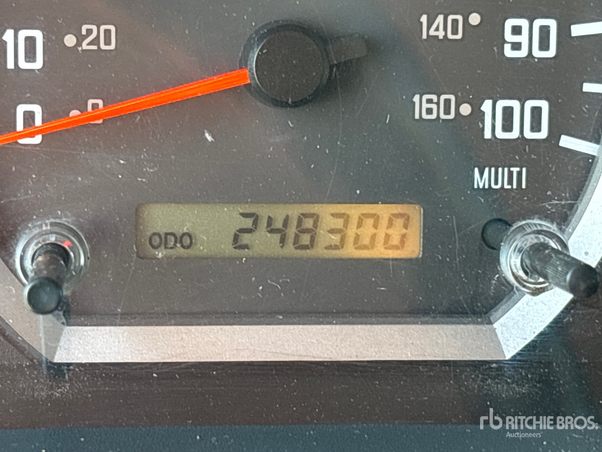 2012 Isuzu NPR HD