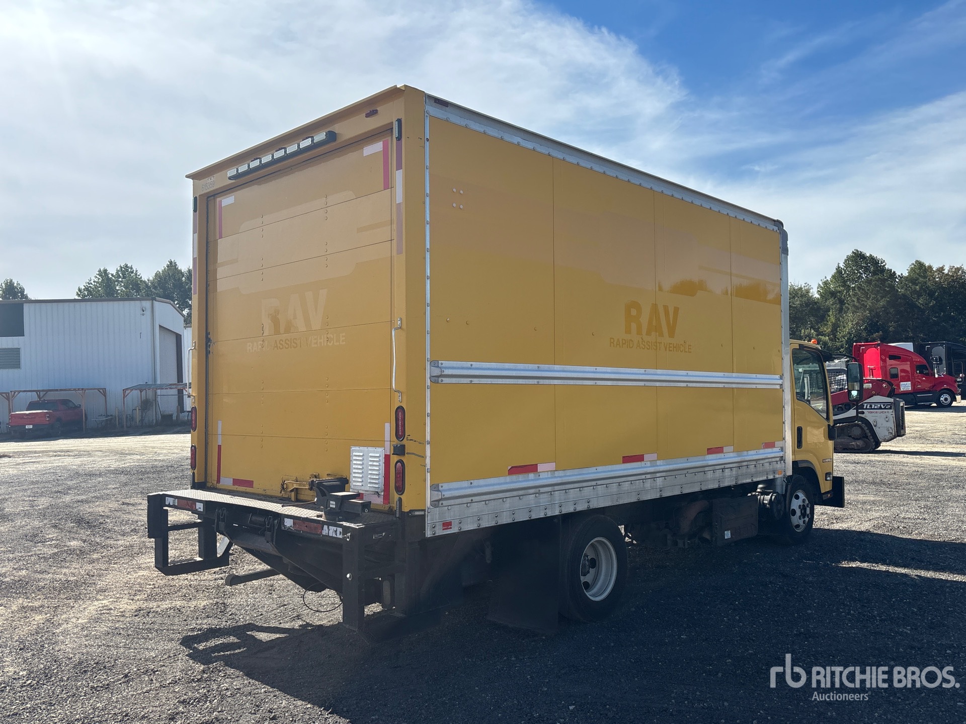 2012 Isuzu NPR HD