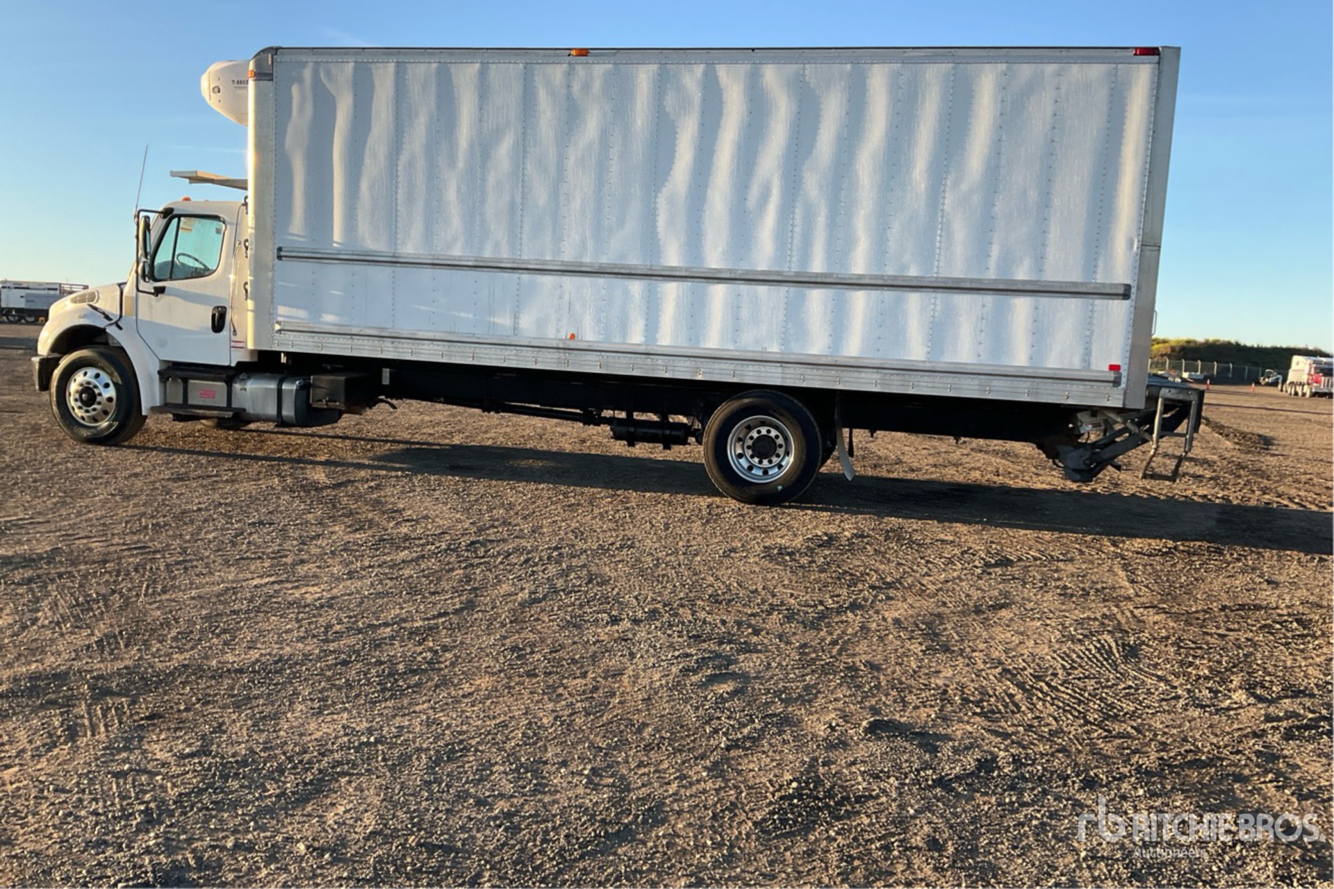 2020 Freightliner M2 106
