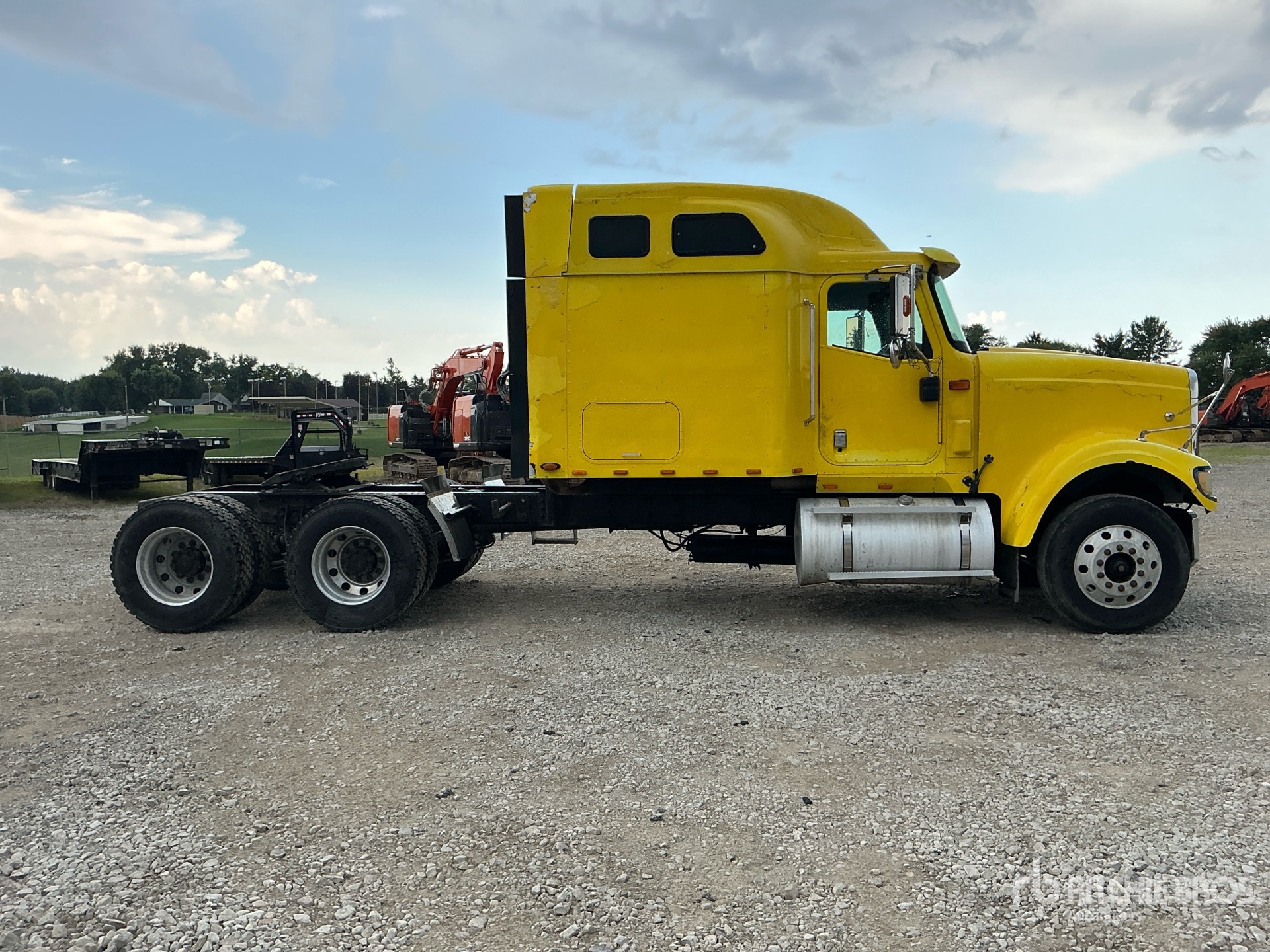 2003 International 9900I